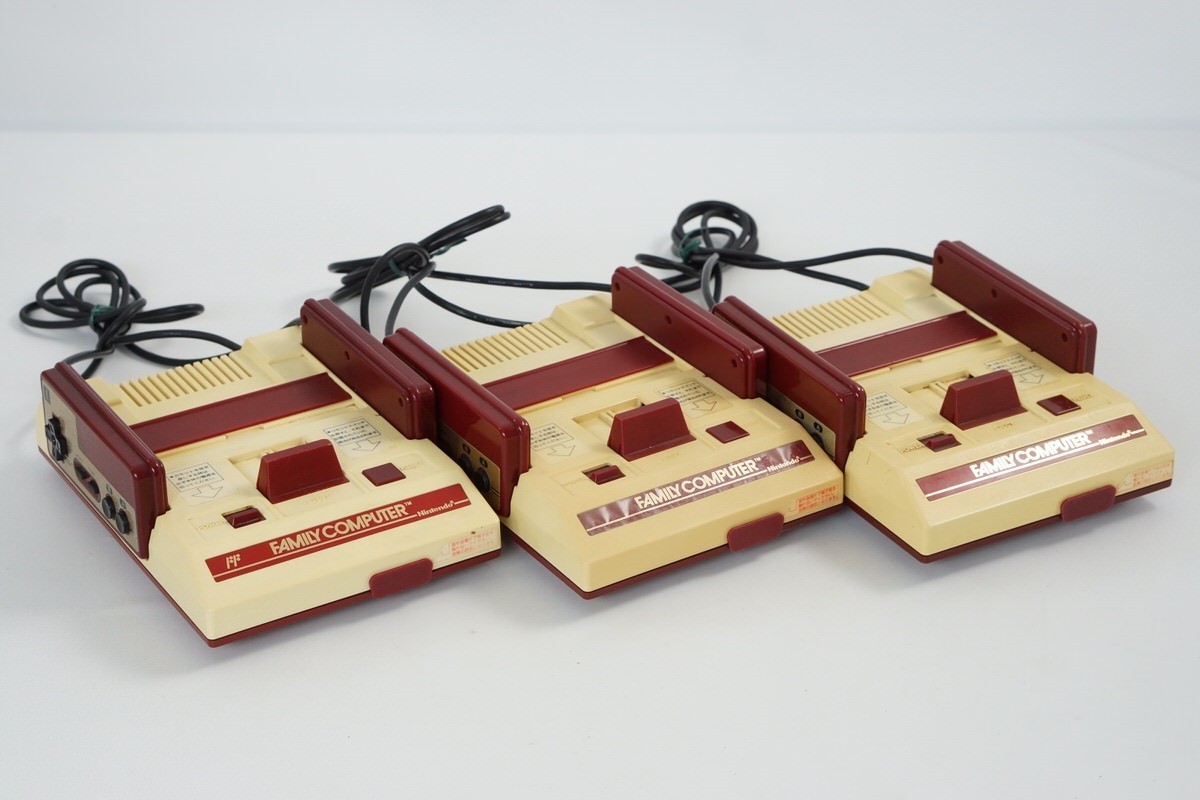 WHOLESALE Nintendo Famicom Lot of 5 Console FREE Shipping WORKING TESTED FC1218
