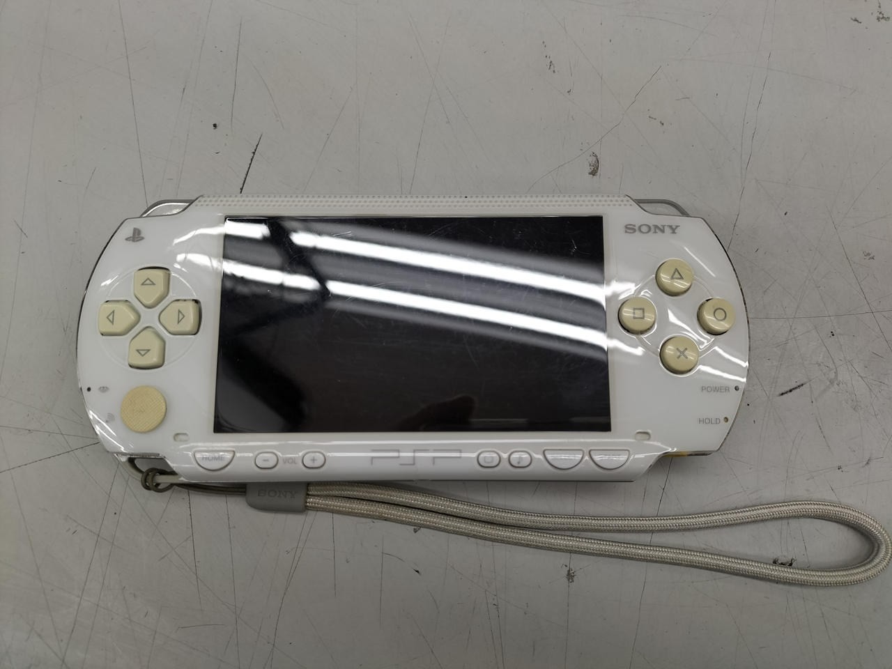 Sony PlayStation Portable PSP-1000 with Battery, Retro Gaming Console A2908