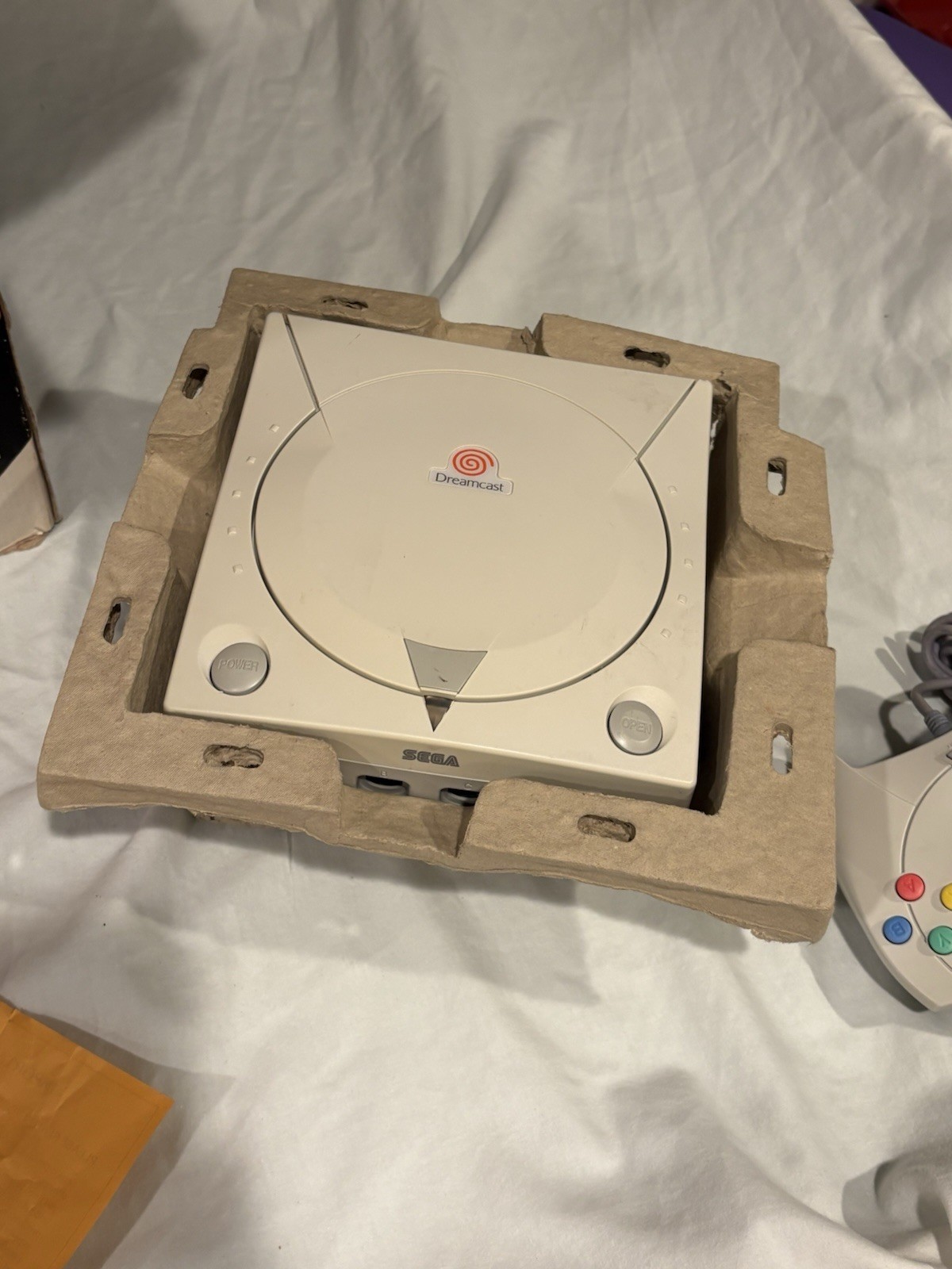 SEGA Dreamcast HKT-3020 Console White w/ Box, 1 Game, Manuals, Cords, Controller