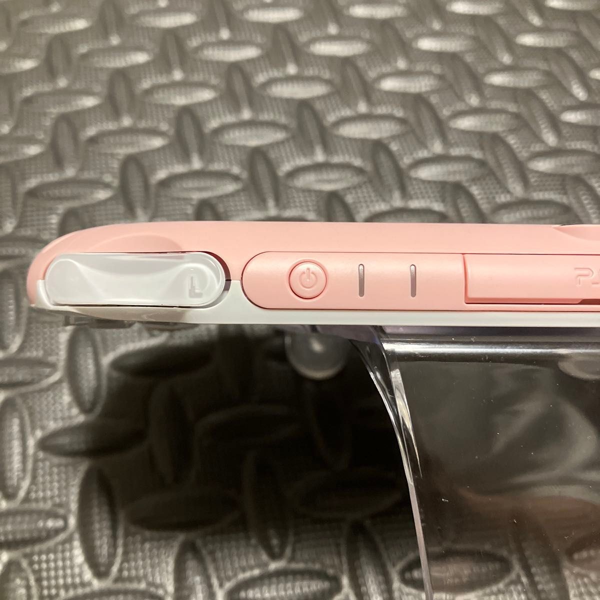 Near Mint PS Vita Light Pink White PCH 2000 ZA19 Console Charger Slim JP