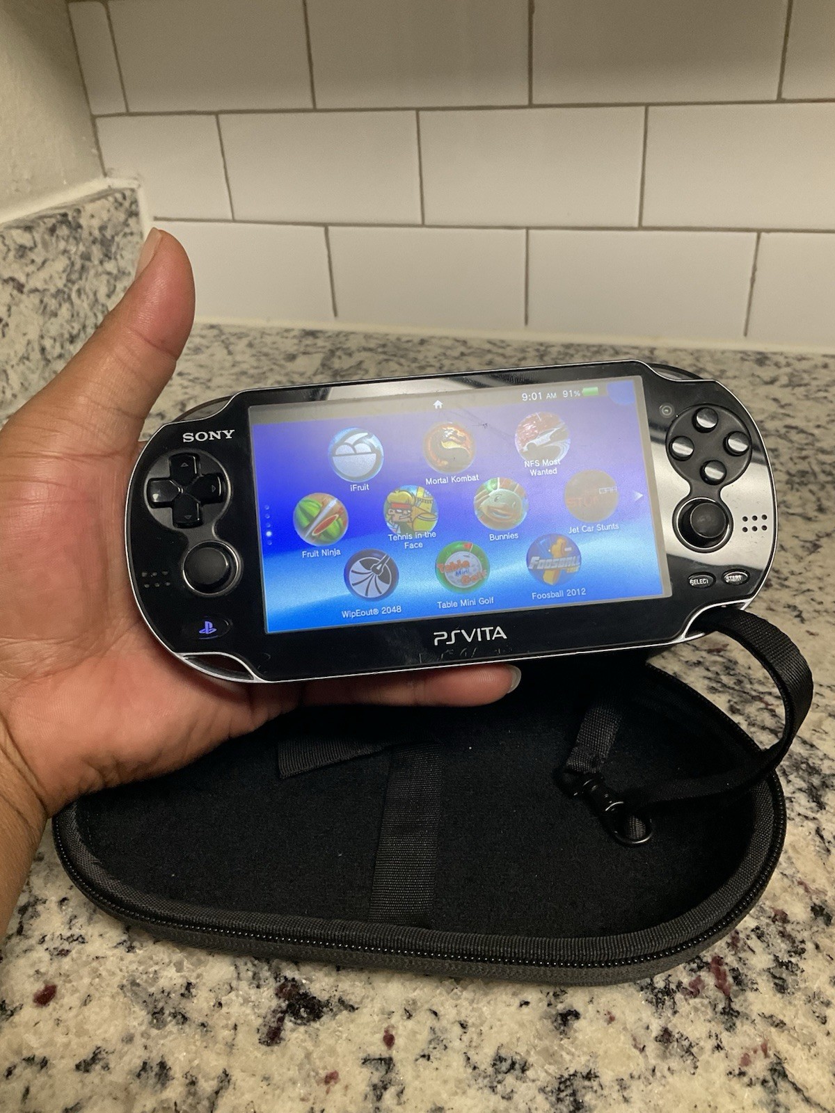 PS Vita PCH-1000 Sony Playstation Black Console with Charger Used and Tested
