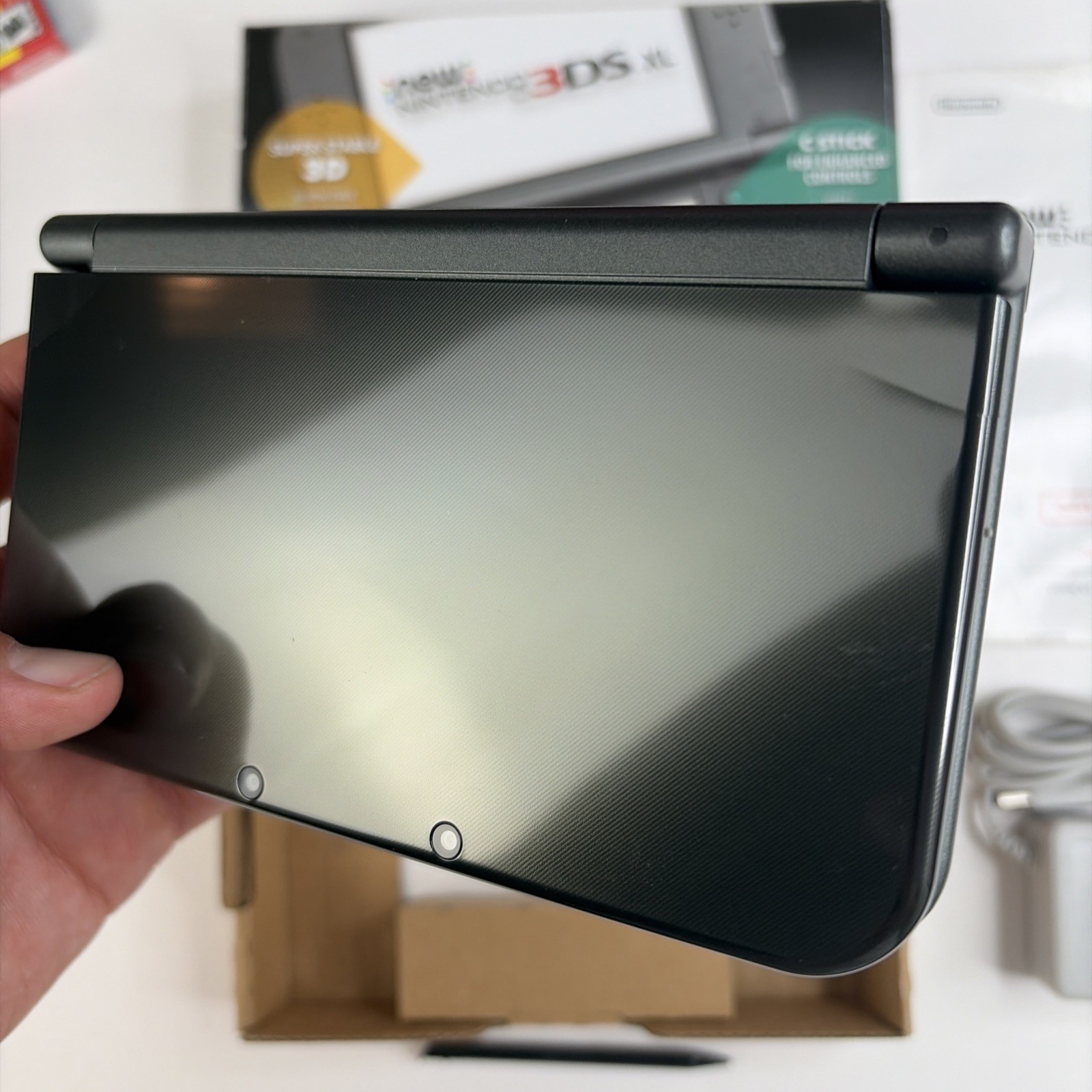 NICE! Nintendo New 3DS XL Black Complete Box W Charger Stylus US Model Top IPS