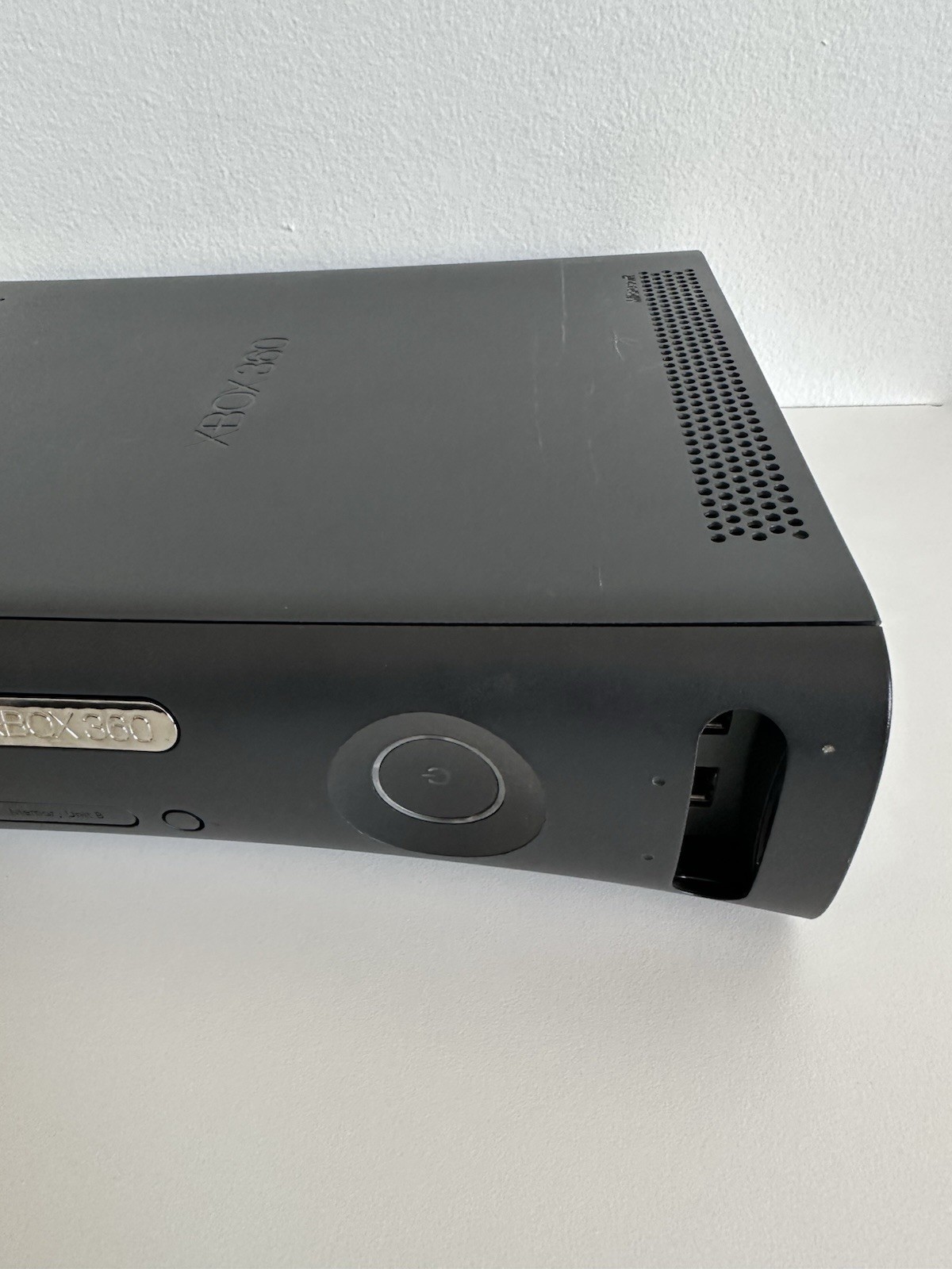 Microsoft Xbox 360 120GB Black Console Bundle AS-IS Parts Repair