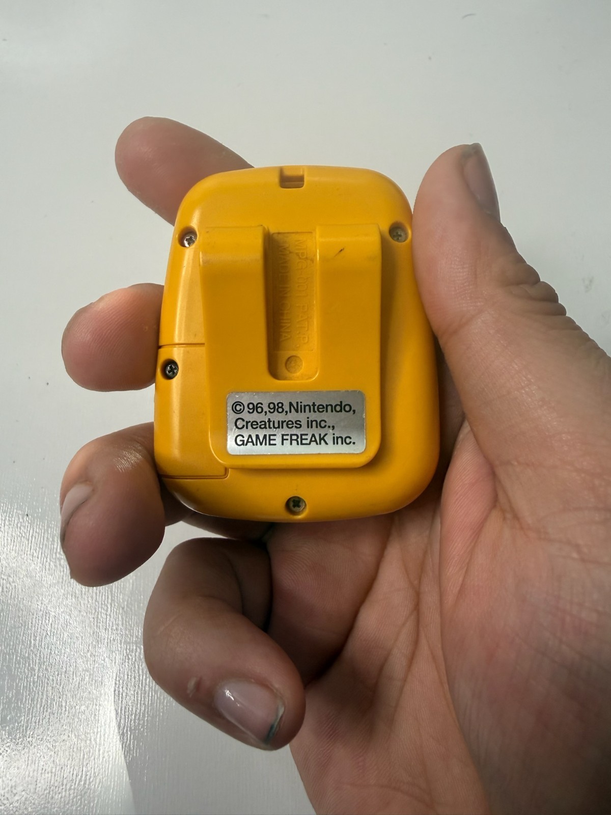 Nintendo Pokémon Pocket Pikachu 1998 Initial Edition Digital Pet Japan