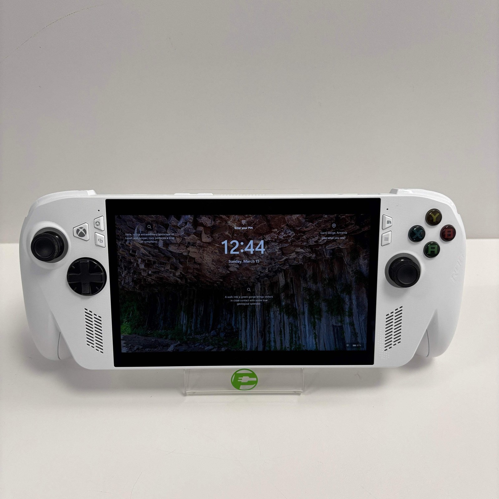 Asus ROG Xbox Ally 7″ AMD Ryzen Z2A 16GB RAM 512GB White RC73YA