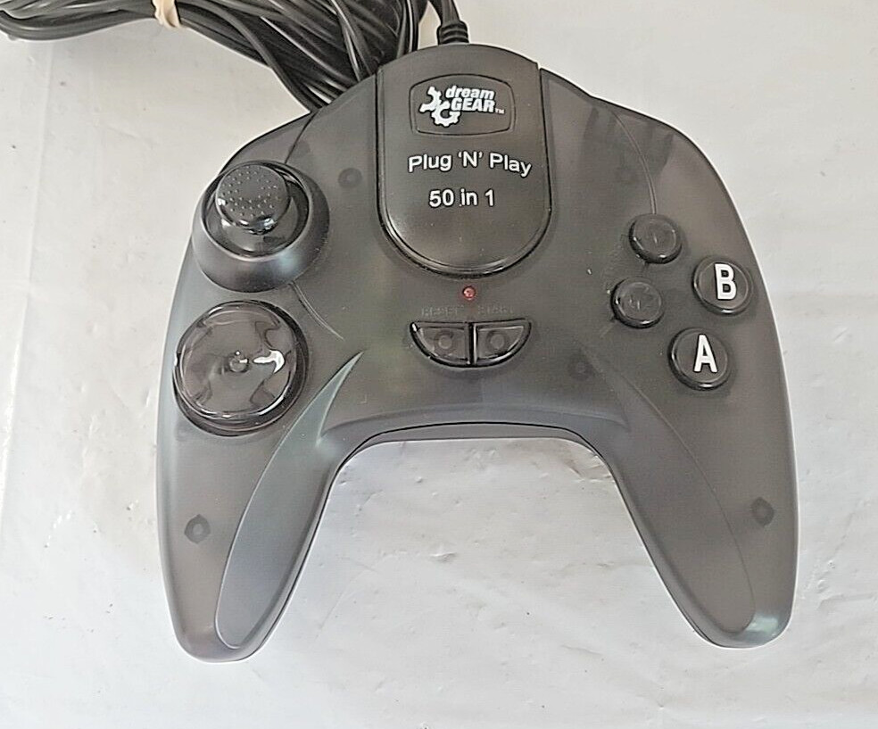 Dreamgear Universal Plug ‘N’ Play Controller With 50 Video Games Works Fast Ship