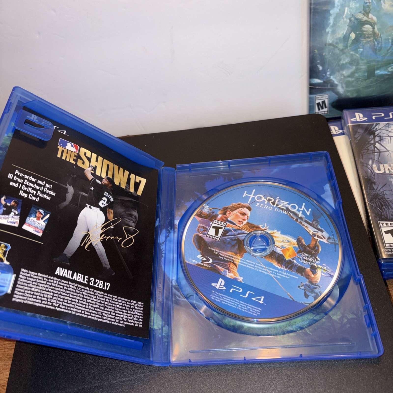 SONY PlayStation-PS4 Slim-500 GB-w/controler, Power Cord And HDMI Cable-4 Games