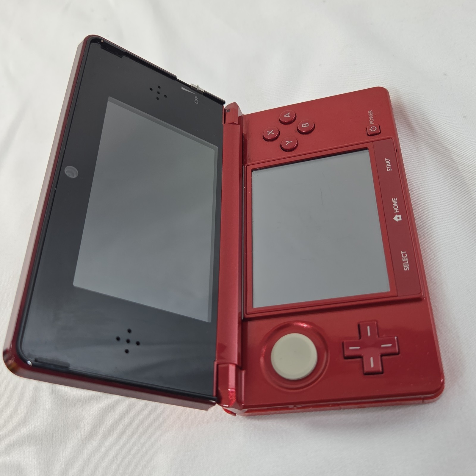 Nintendo 3DS Handheld System – Flame Red With Charger + 2GB SD CARD CTR-001