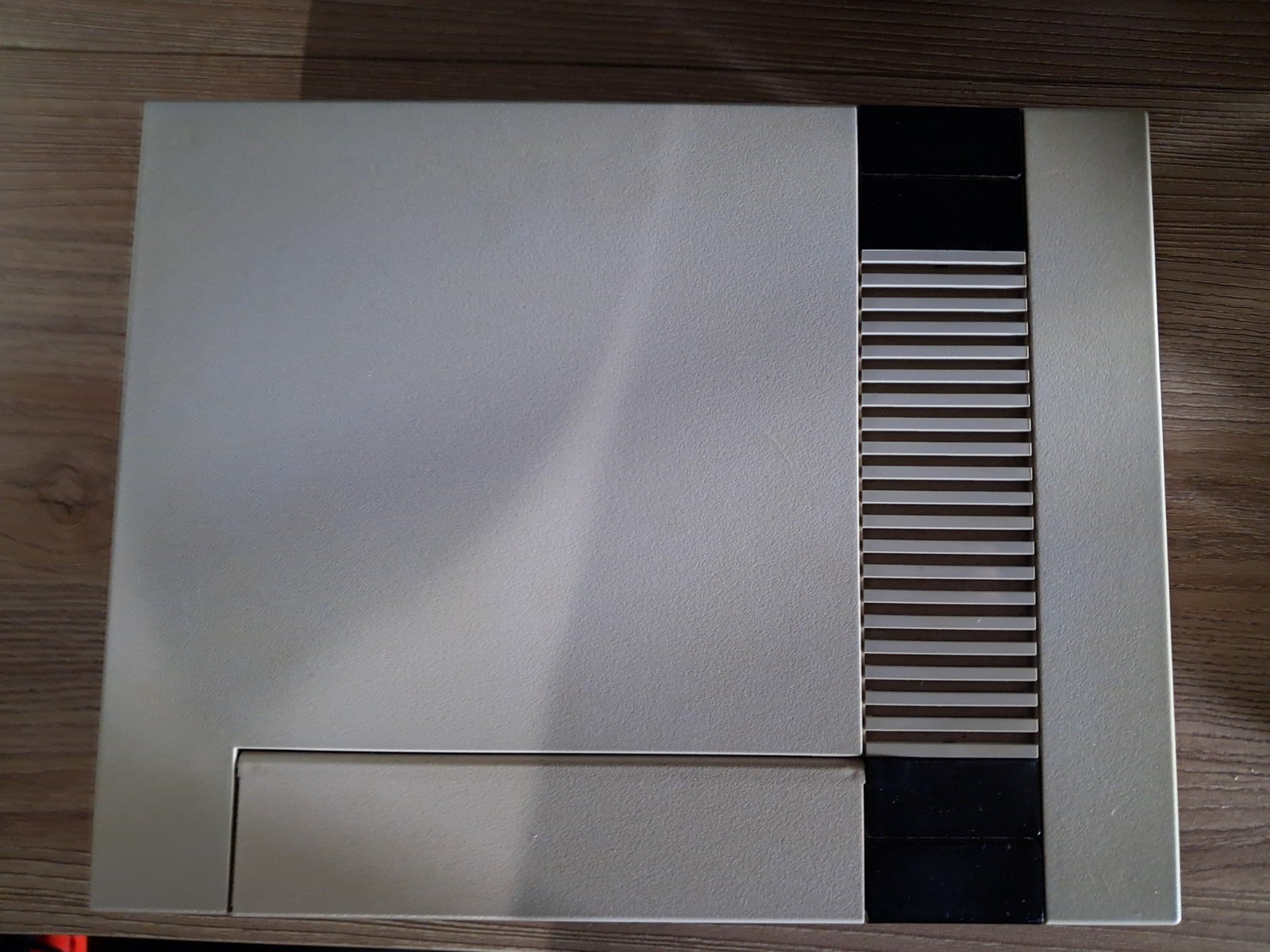 Nintendo Entertainment System NES Console – Gray (NES-001)