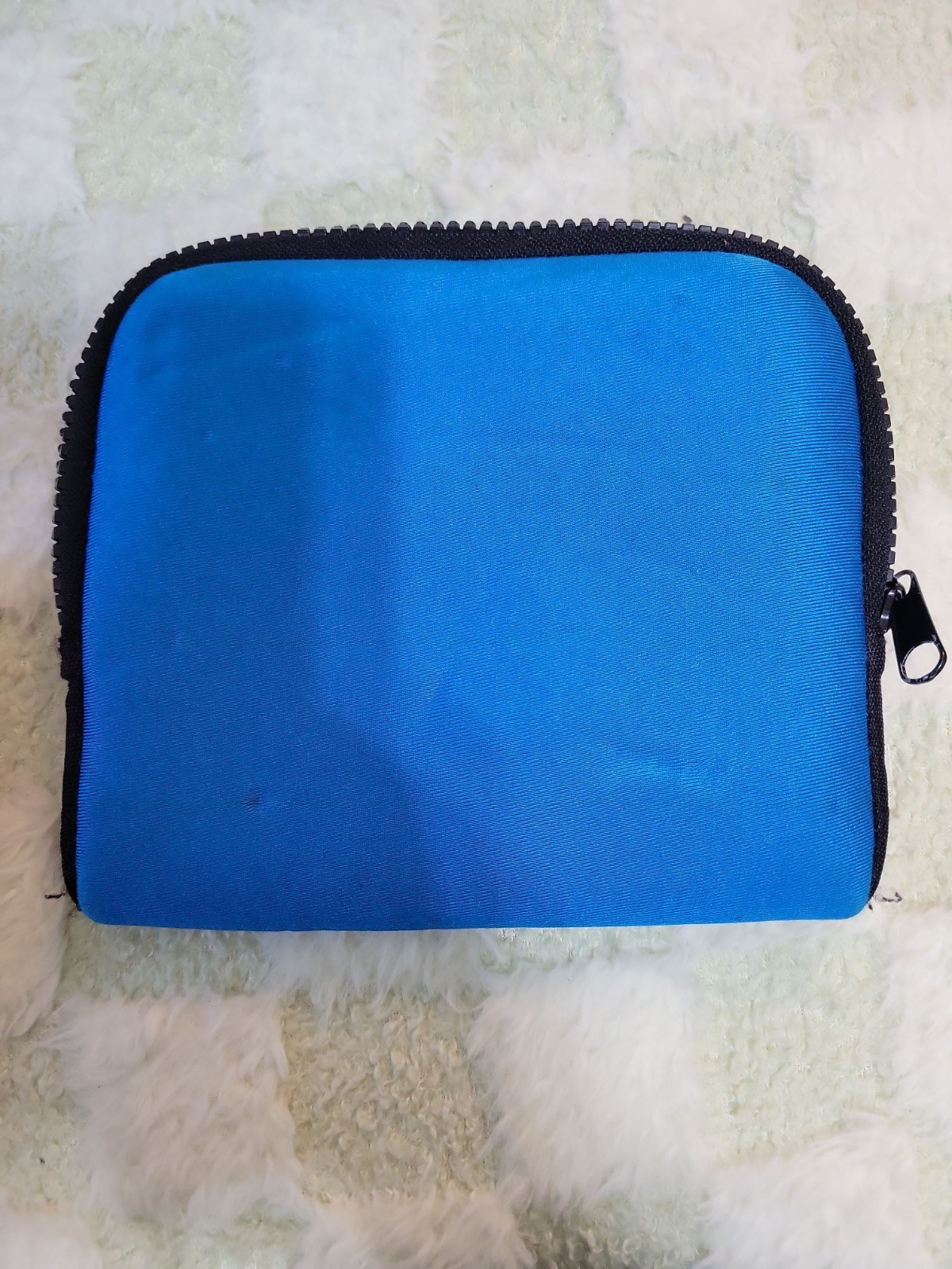 Nintendo 2DS System – Black And Blue w/Charger, Accessories (Damaged Circle Pad)