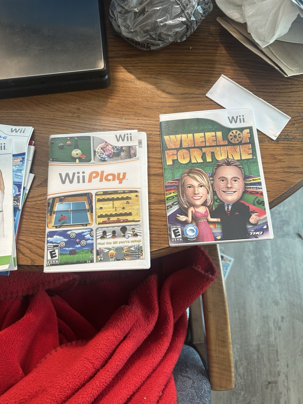 Nintendo Wii Bundle White RVL-001 GameCube 3 Consoles, 2 Power Cords NO GAMES