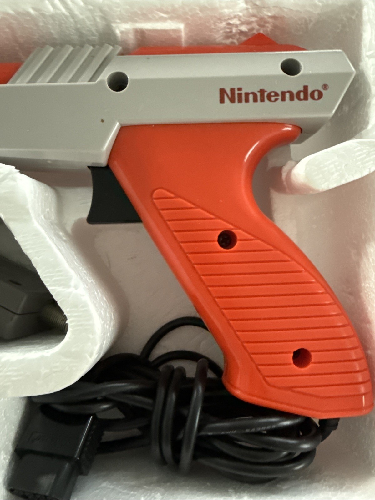 Nintendo NES Action Set Home Console – White/Gray – In Box /w Styro NO GAMES