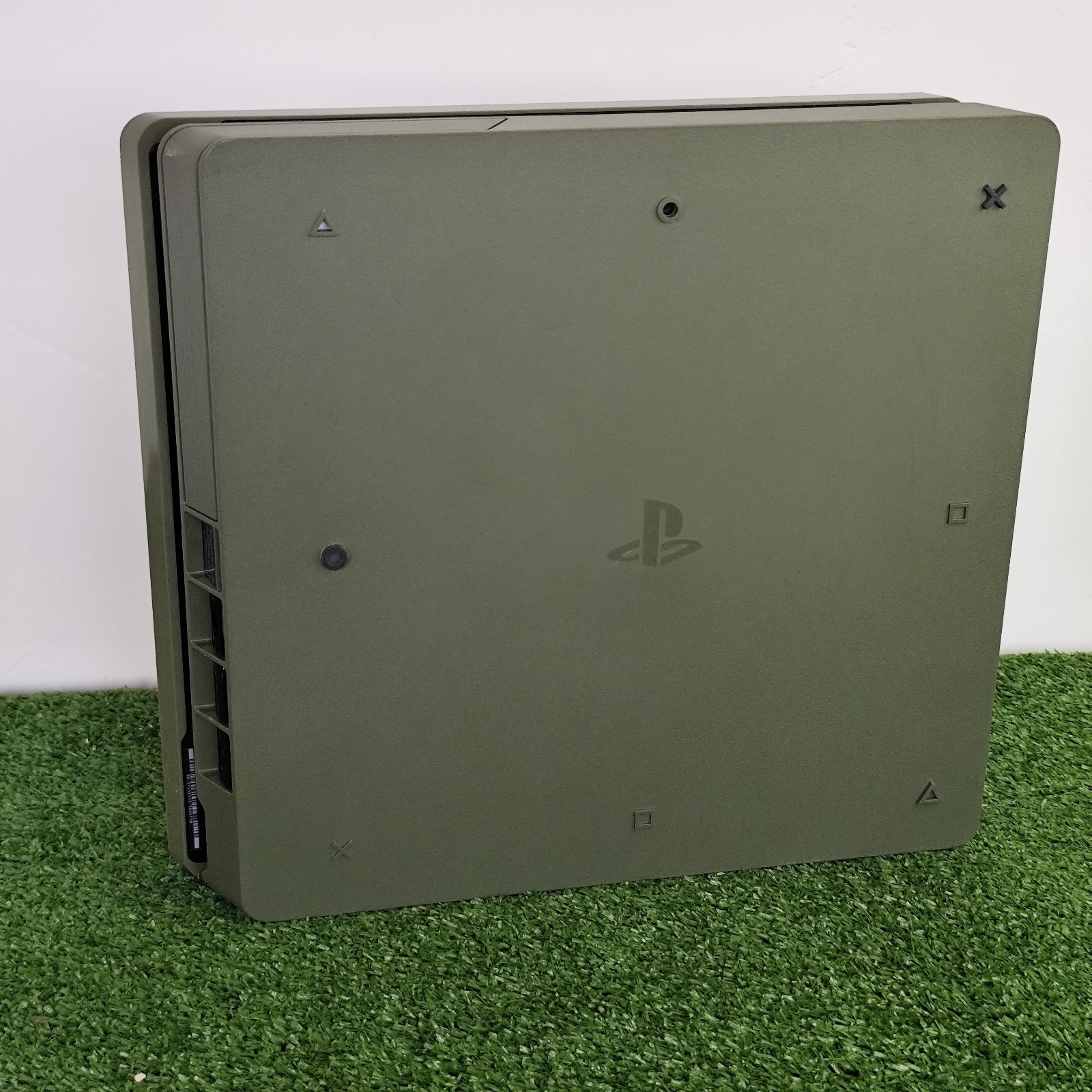 PlayStation 4 Limited Edition WWII 2 – Low FW 12.52 – Slim 1TB – Camouflage