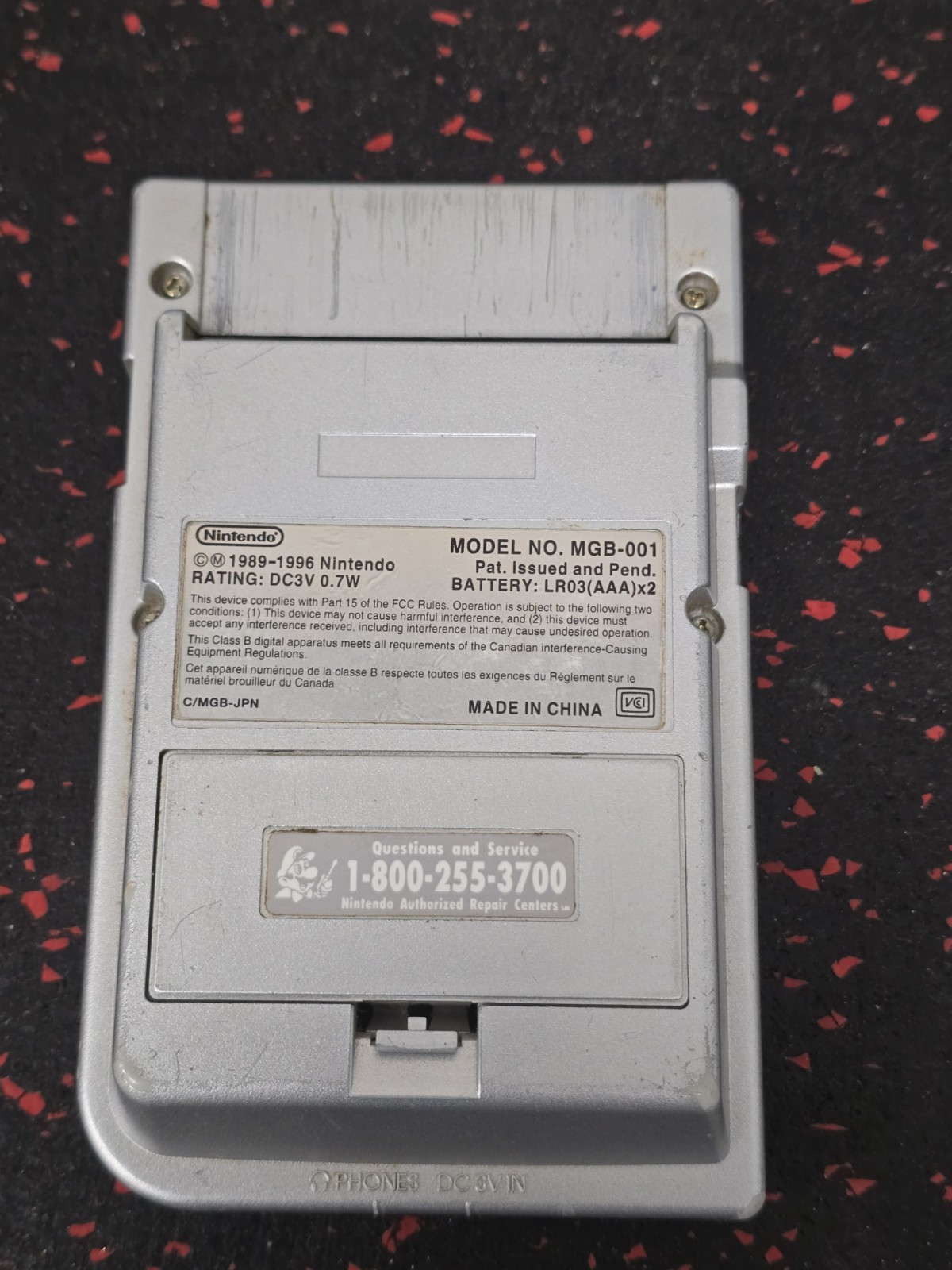 Game Boy Pocket Console (MGB-001 / Silver) GameBoy For Parts