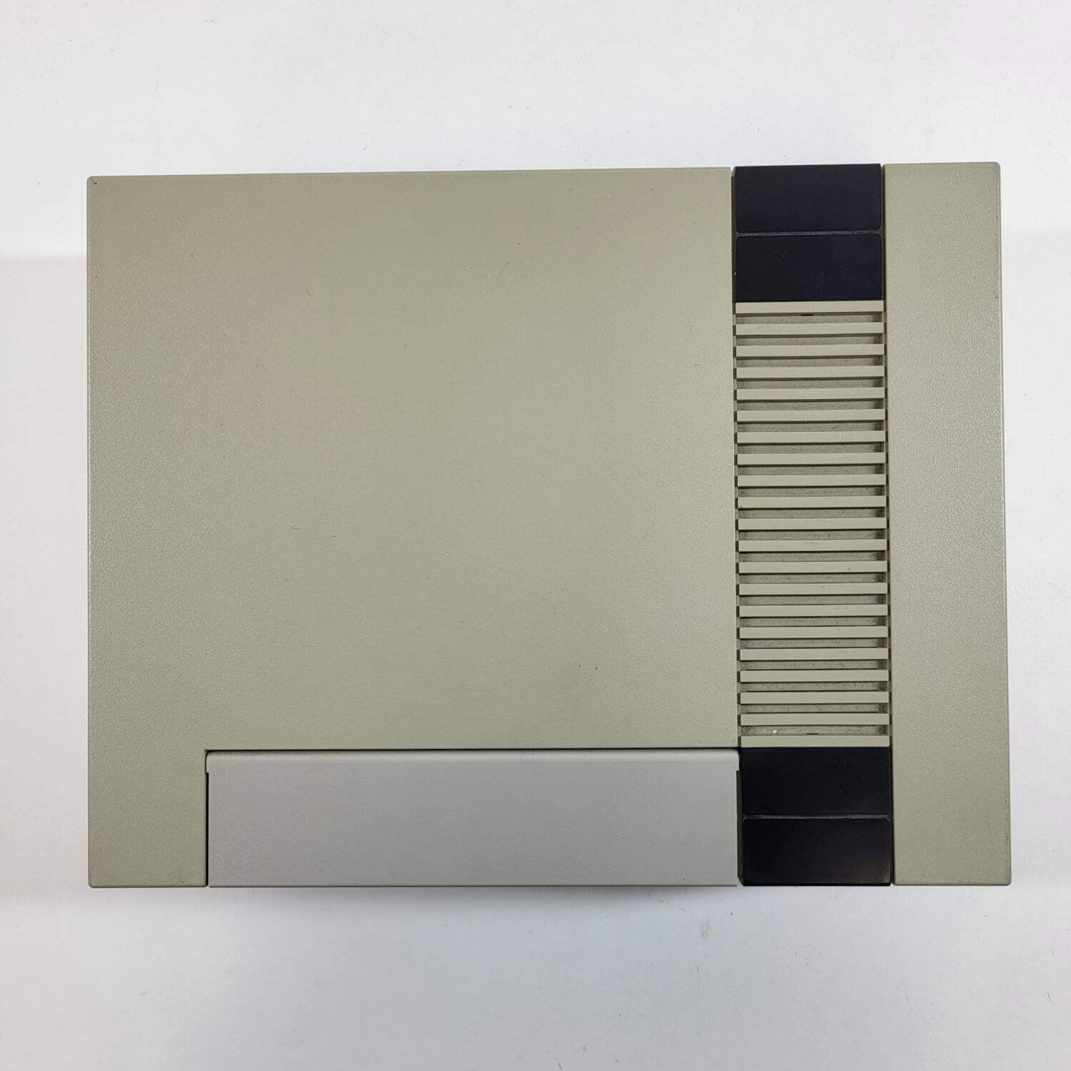 Nintendo Entertainment System Console Gaming System Only NES-001 Gray NO POWER