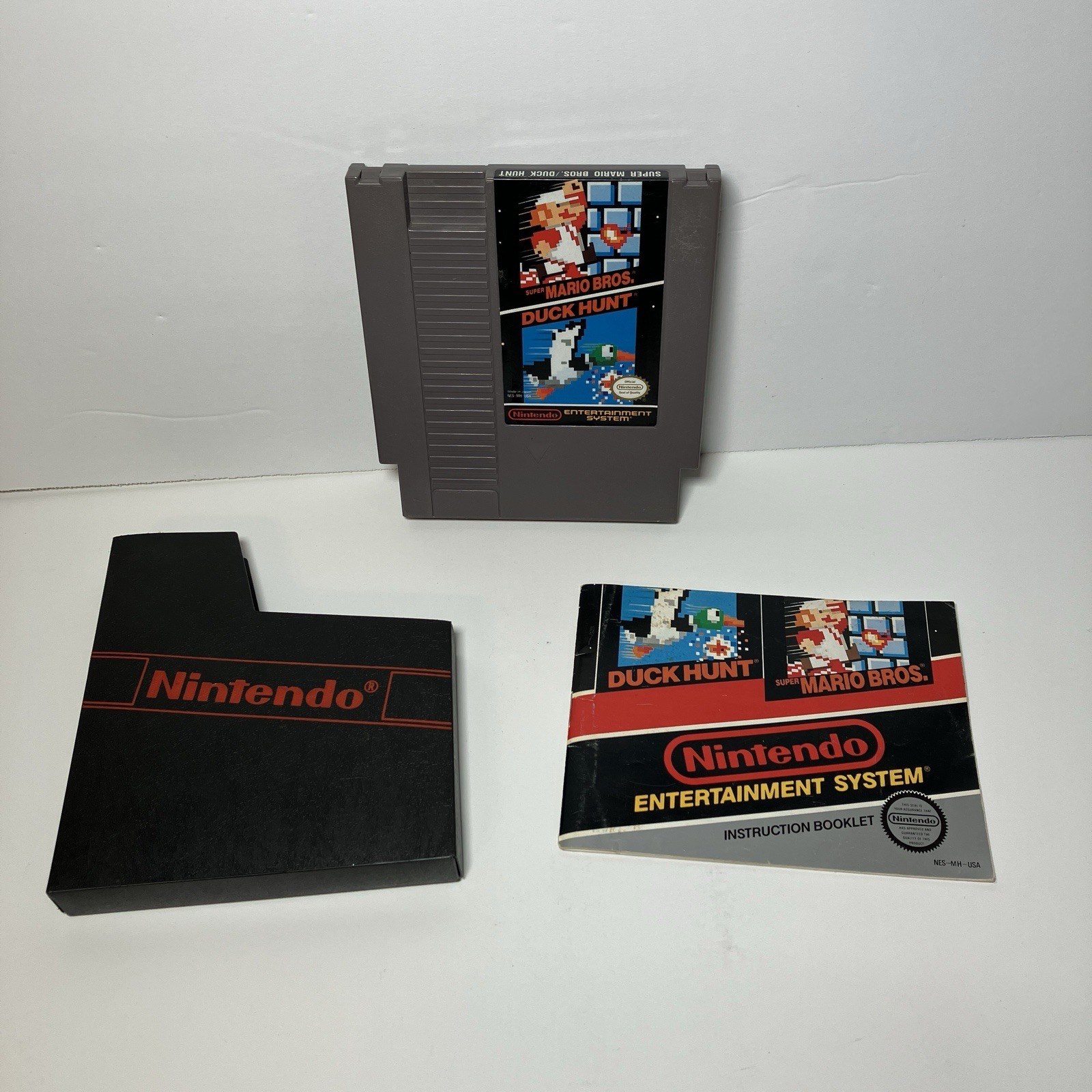 Nintendo NES Action Set Home Console – White/Gray In Box With Foam And Inserts