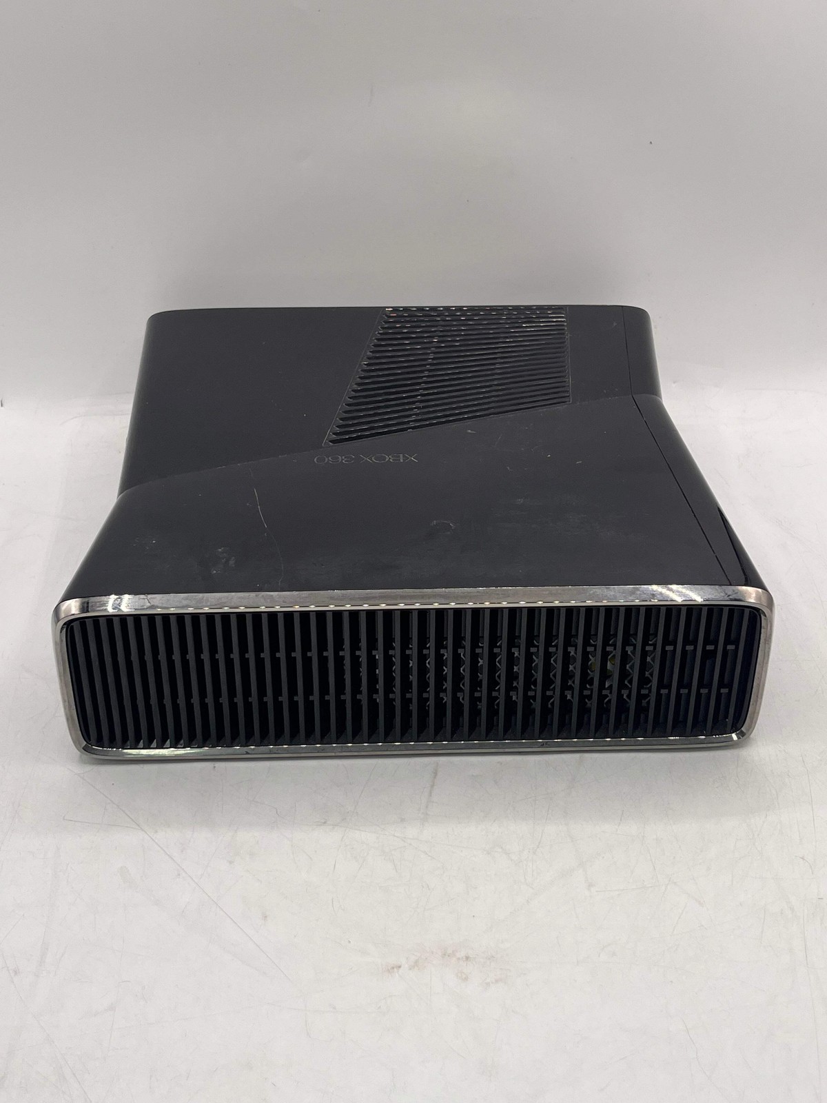 Microsoft Xbox 360 S (1439) 2010 250GB Black Video Game System