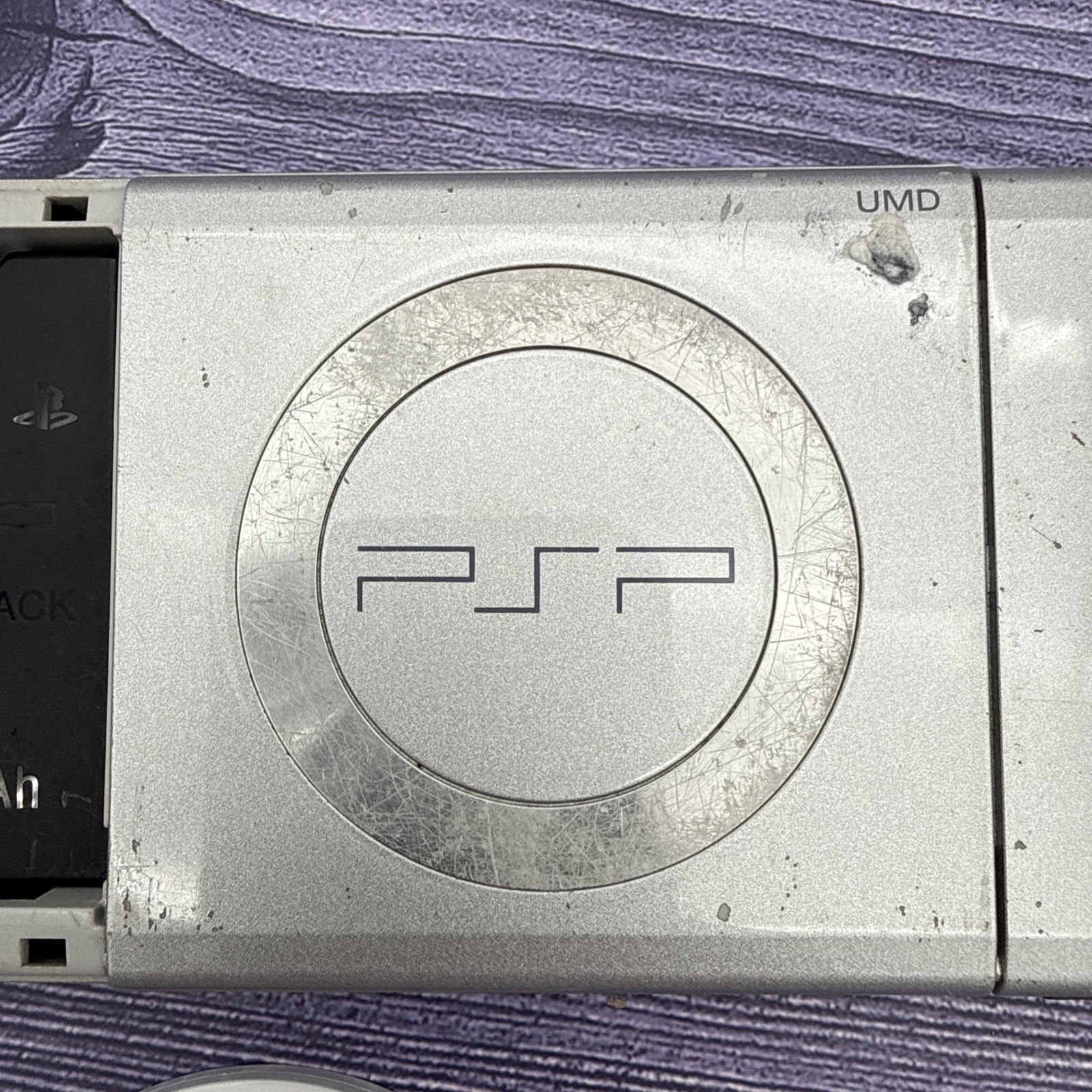 Sony PSP-2001 Slim Console – Silver – FOR PARTS OR REPAIR – UNTESTED- SEE PHOTOS