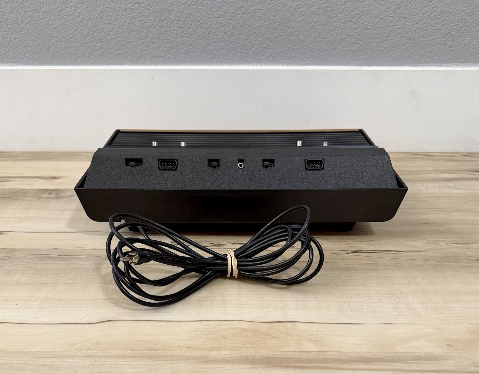 Atari 2600 4-Switch Woodgrain Console W/ 7-Games + Joystick – Tested