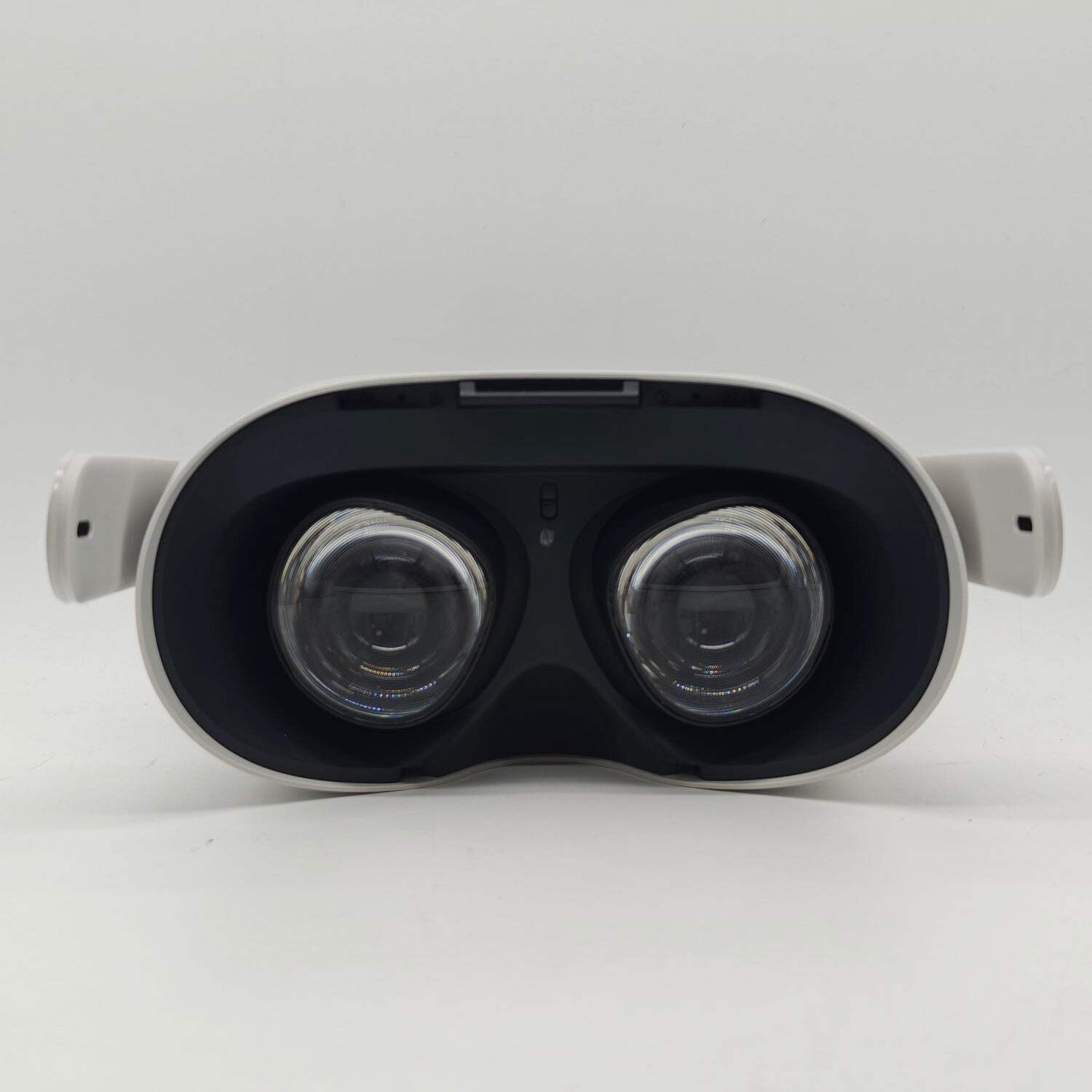 Meta Quest 2 64GB Standalone All-in-One VR Headset KW49CM