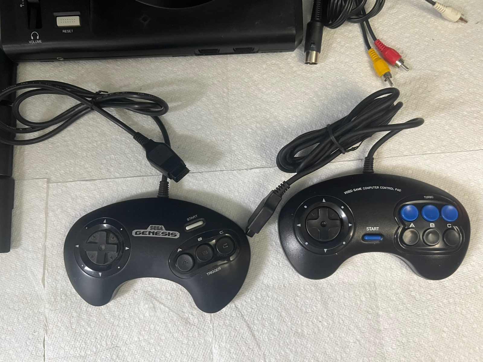 Sega Genesis Model 1 Console Bundle – 6 Games – 2 Controllers – Long AV cable