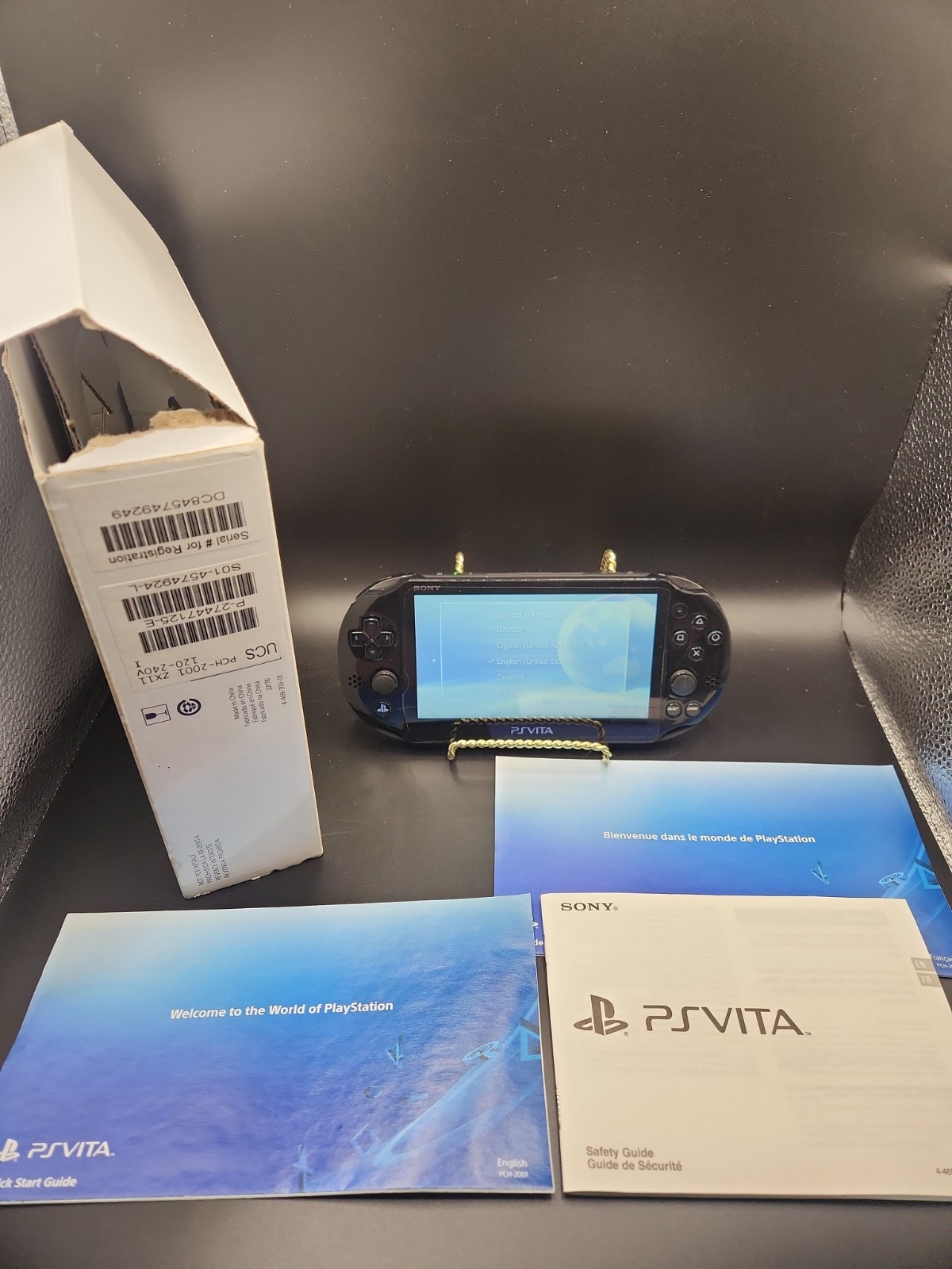 Sony PlayStation Vita PCH-2001 Black Gaming Handheld With 16B Memory Card Box