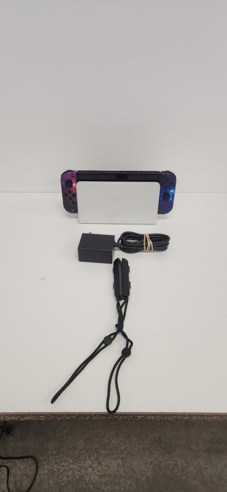 NINTENDO SWITCH HANDHELD – OLED – HEG-001 (P04025188)
