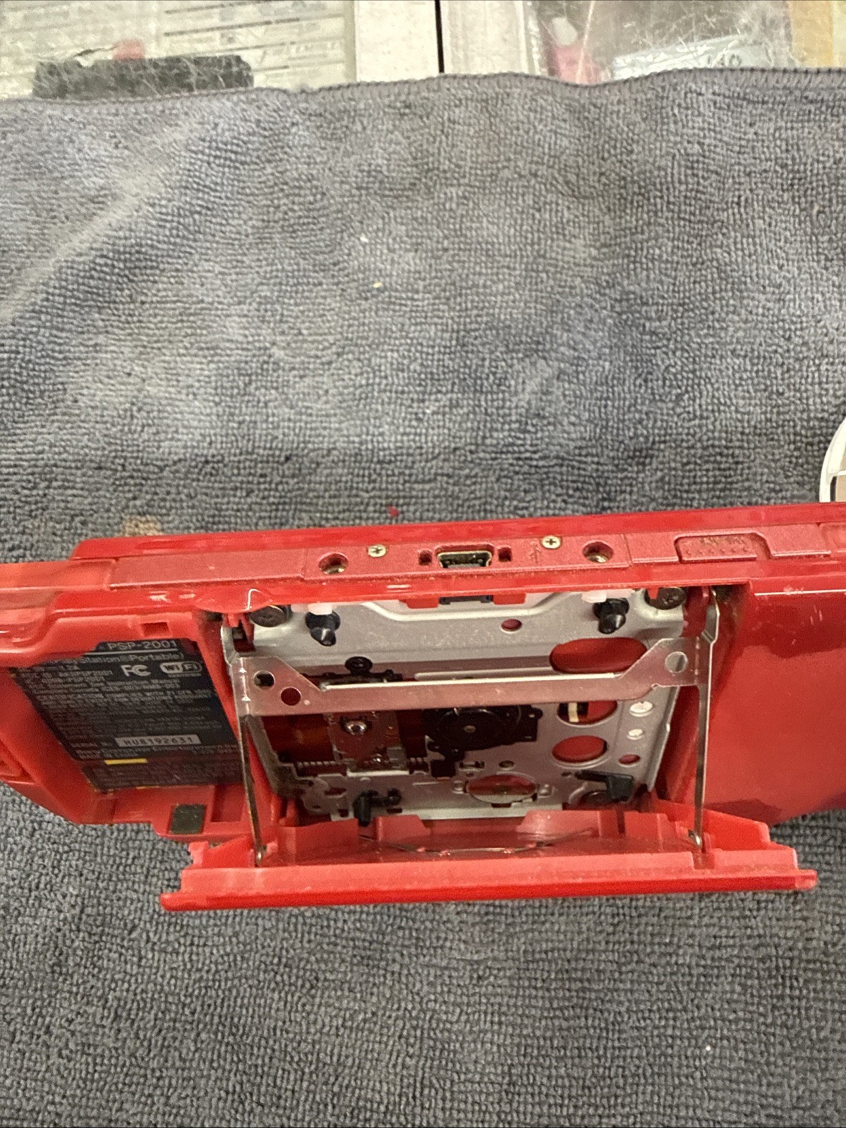 Sony PSP 3000 Console OEM Radiant Red (No Battery & Worn ) Read Games Button Wor