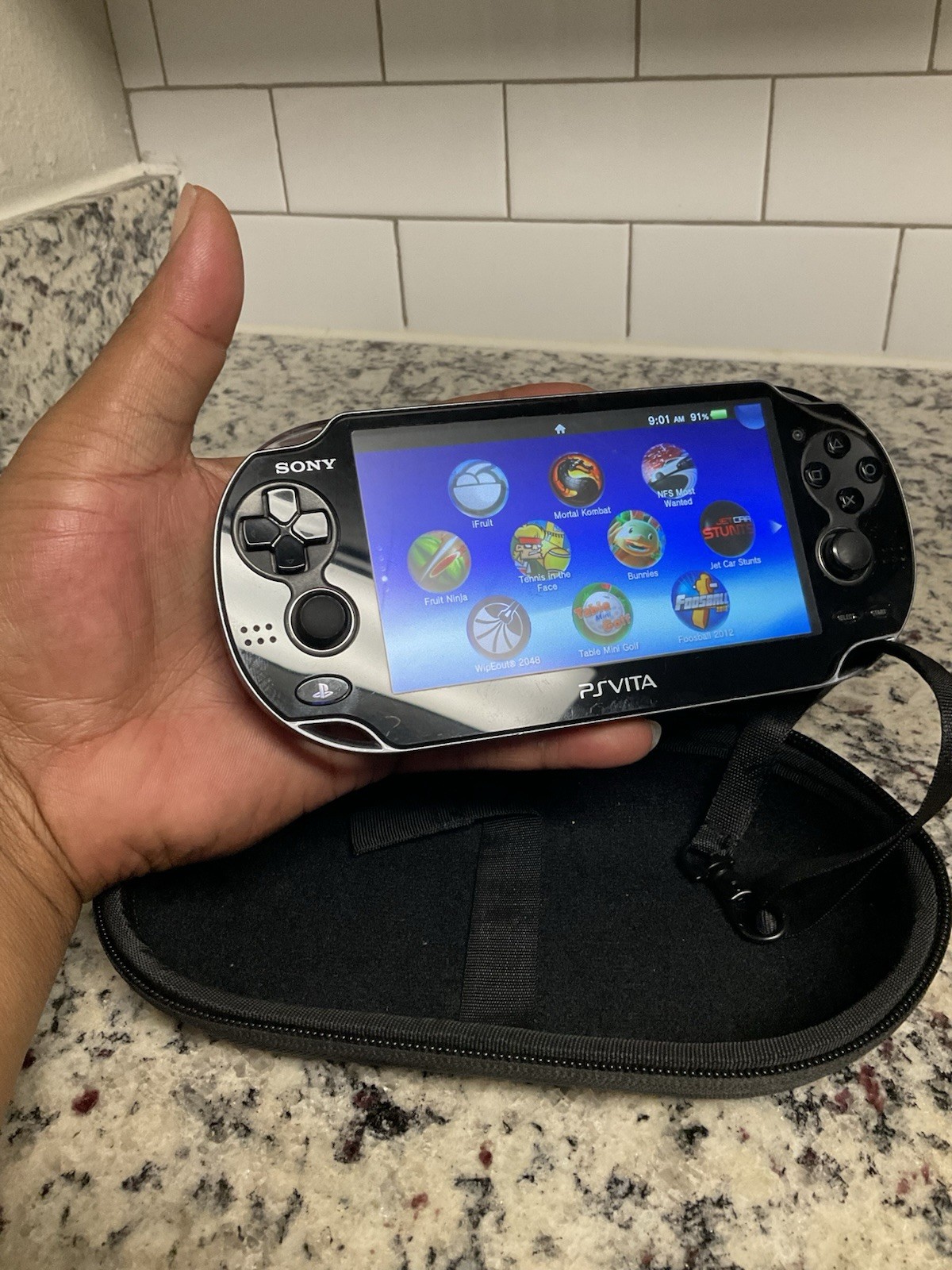 PS Vita PCH-1000 Sony Playstation Black Console with Charger Used and Tested