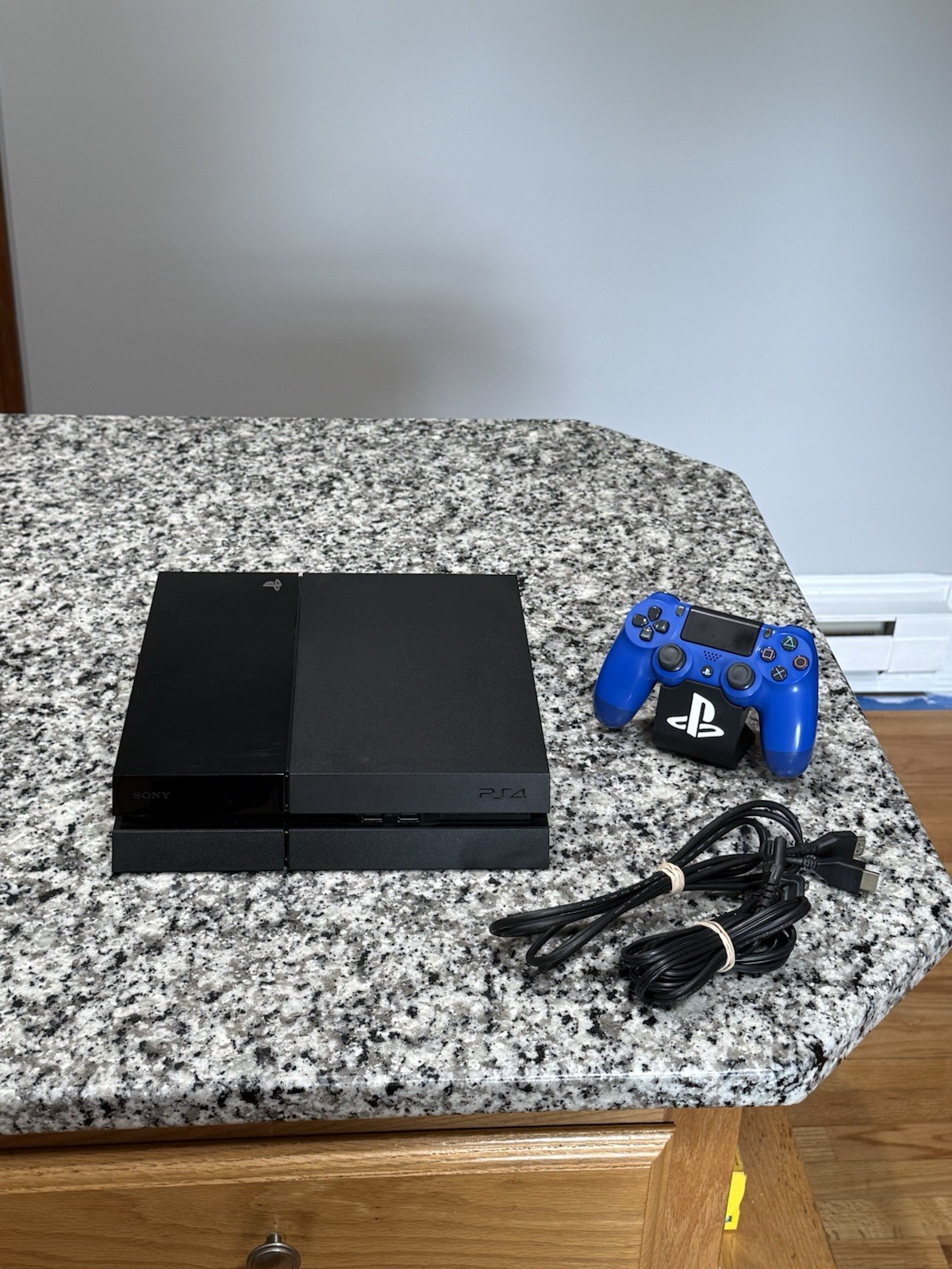 Sony PlayStation 4 500GB Console CUH-1001A – Black w/ Controller Tested Working