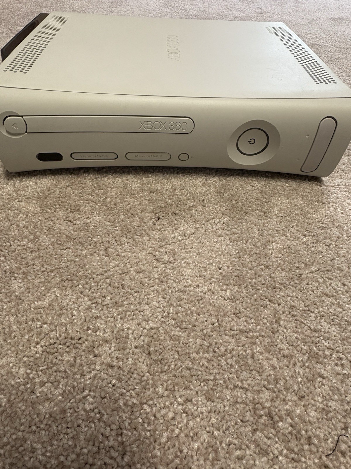 Microsoft XBox 360 Pro 4GB White Video Gaming System 360P, 2 Controllers