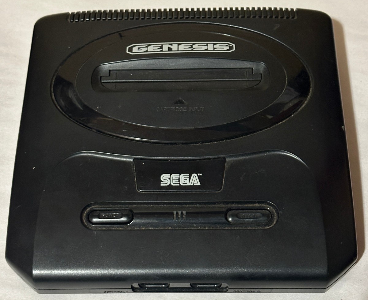 Sega Genesis Model 2 MK-1631 Console Bundle with Controllers, Game++ TESTED