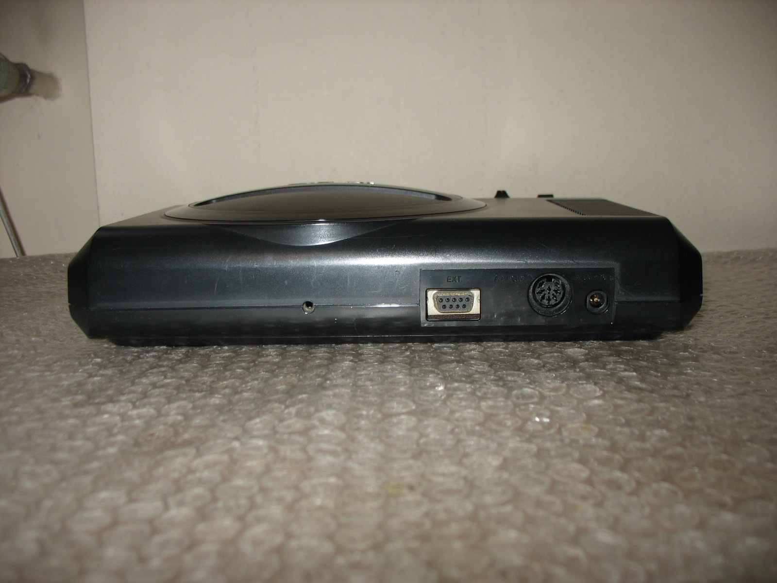(ONLY UNIT) SEGA MEGADRIVE 1 CONSOLE IMPORT JAP! (ONLY UNIT)