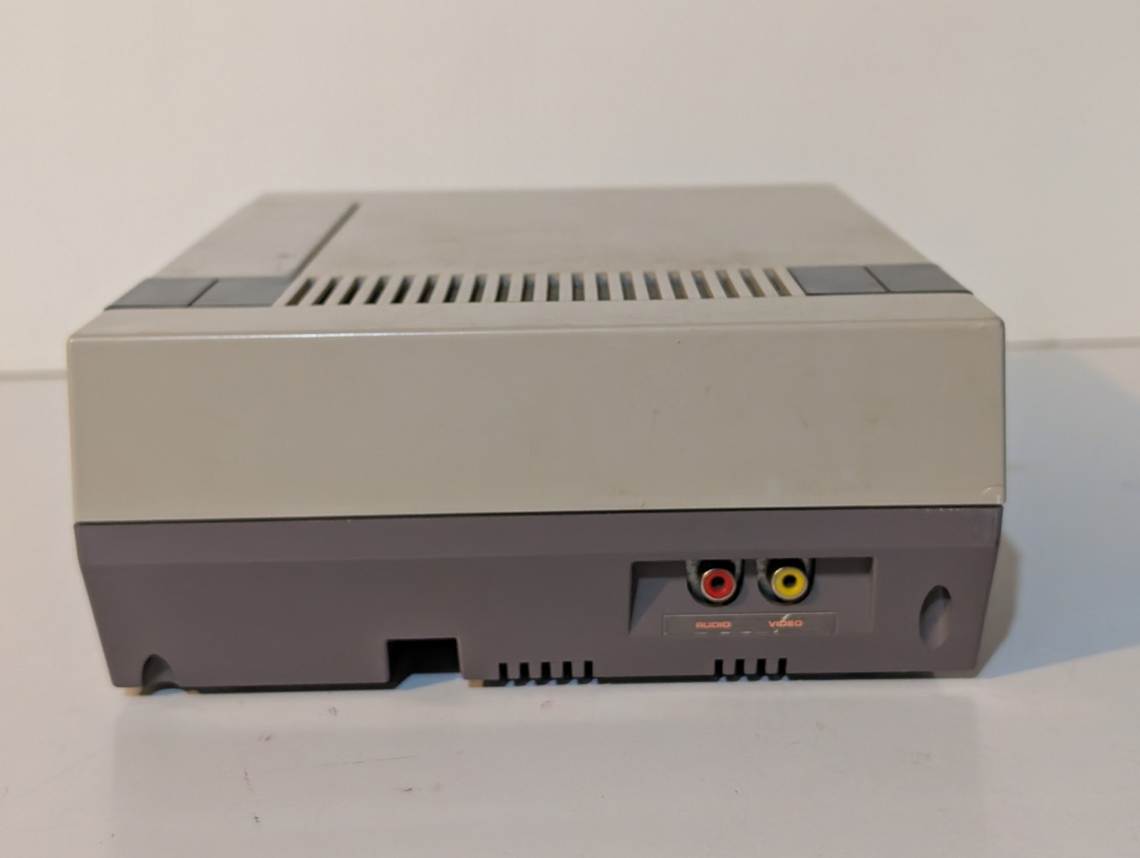 Nintendo Entertainment System NES Original Console + 2 Controleurs+Cable+ Manual