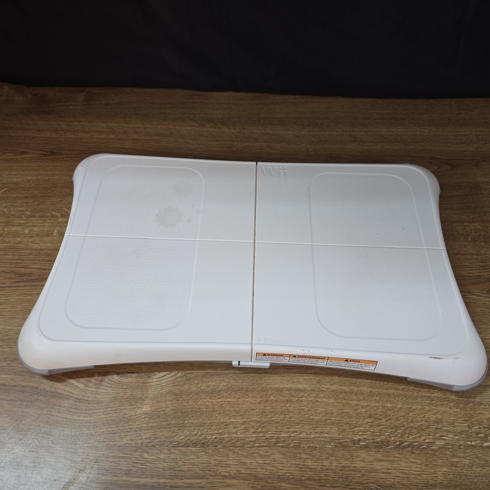 NINTENDO WII CONSOLE SYSTEM BUNDLE BOARD Sports ,Game Party 3, Fit & Plus