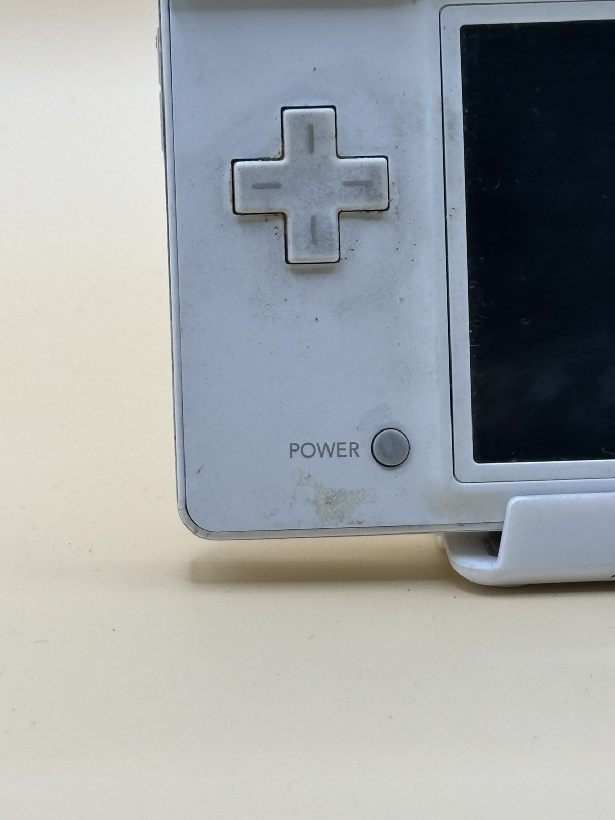 Nintendo DSi – White (F25) READ DESCRIPTION