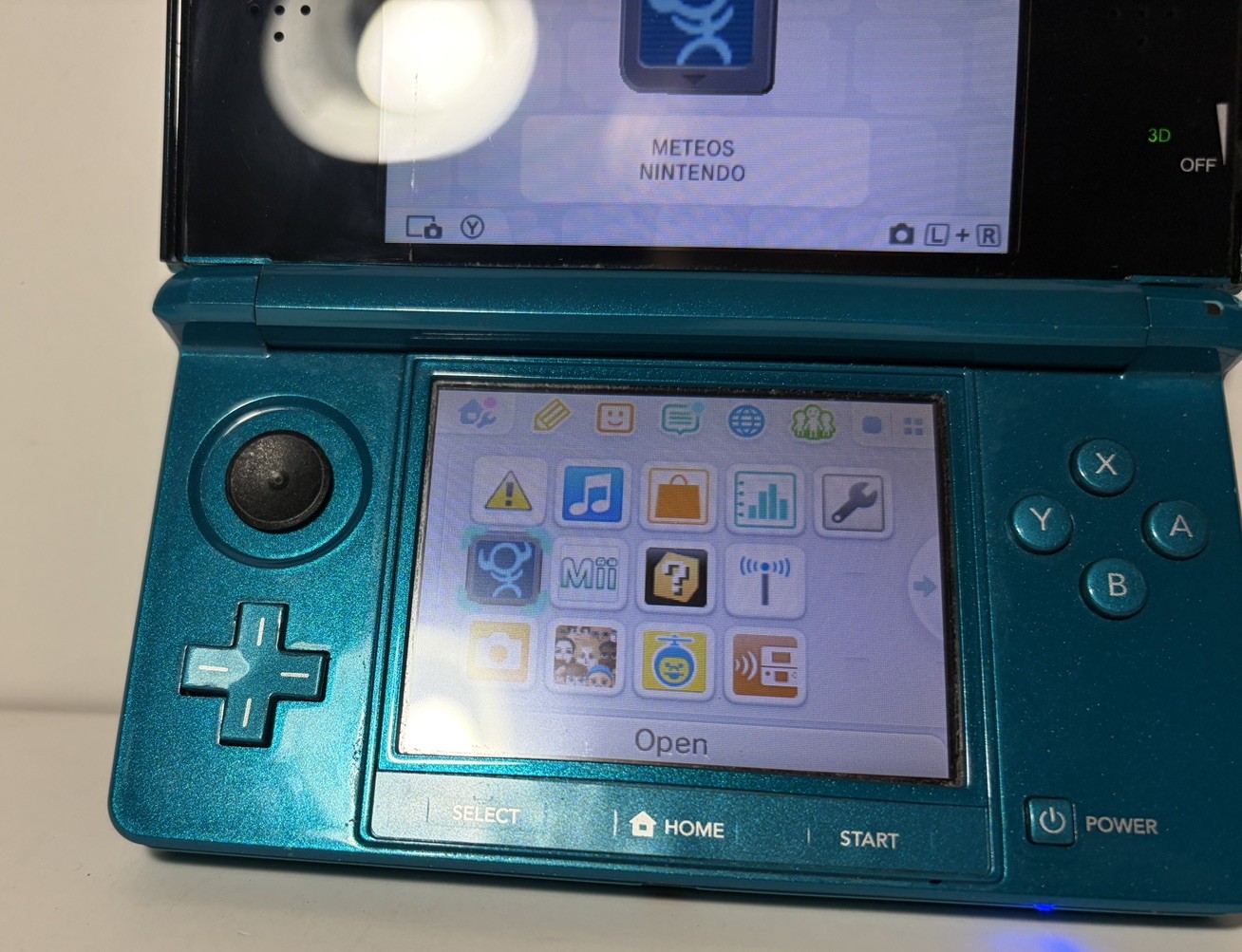 Original Nintendo 3DS Handheld System Aqua Blue Tested Working Console With Game