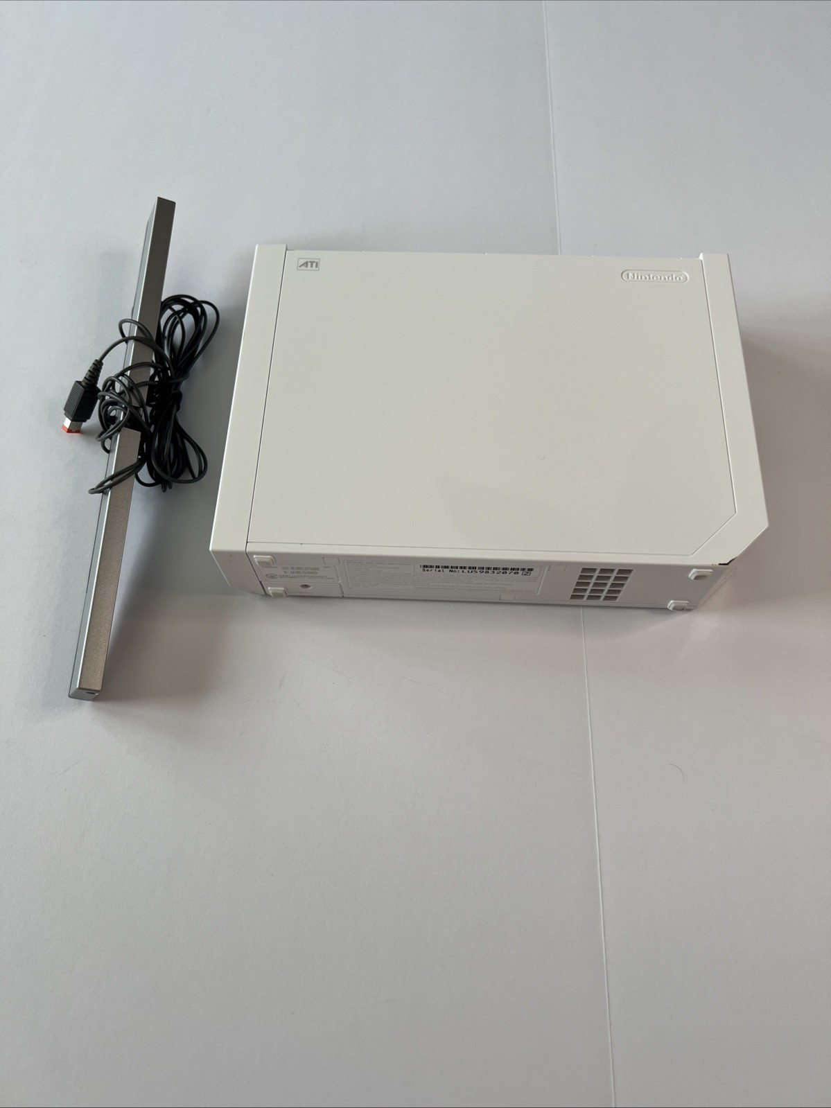 Nintendo Wii RVL-001 512 MB Home Console – White