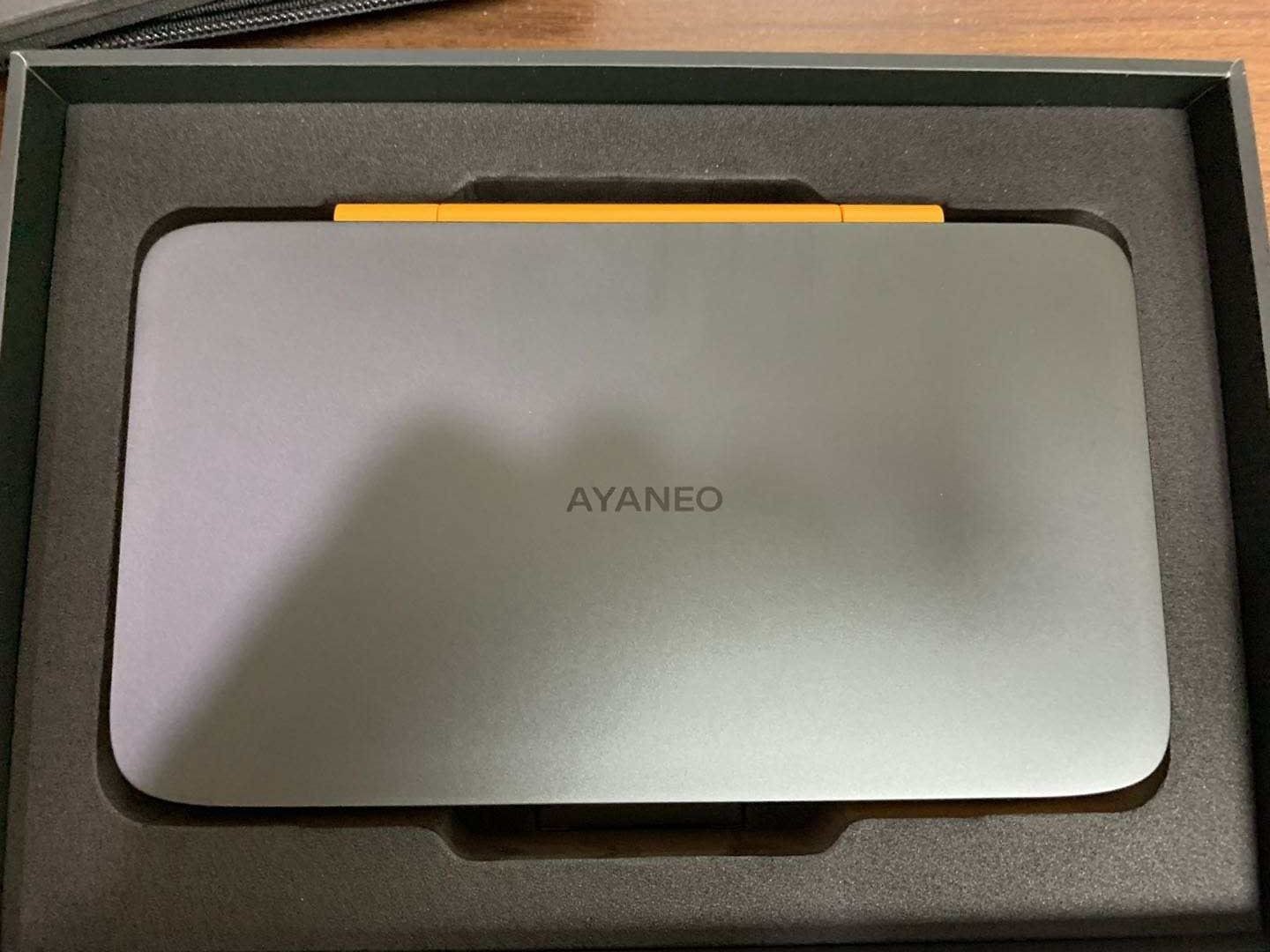 AYANEO Pocket DS 16+1TB “Retro Gray” LIMITED EDITION + Case + Extra Accessories