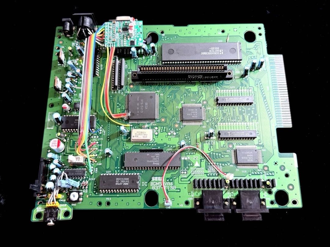 SEGA Mega Drive 16bit Console Black VA4 Triple Buypass Stereo RGB Cable USED