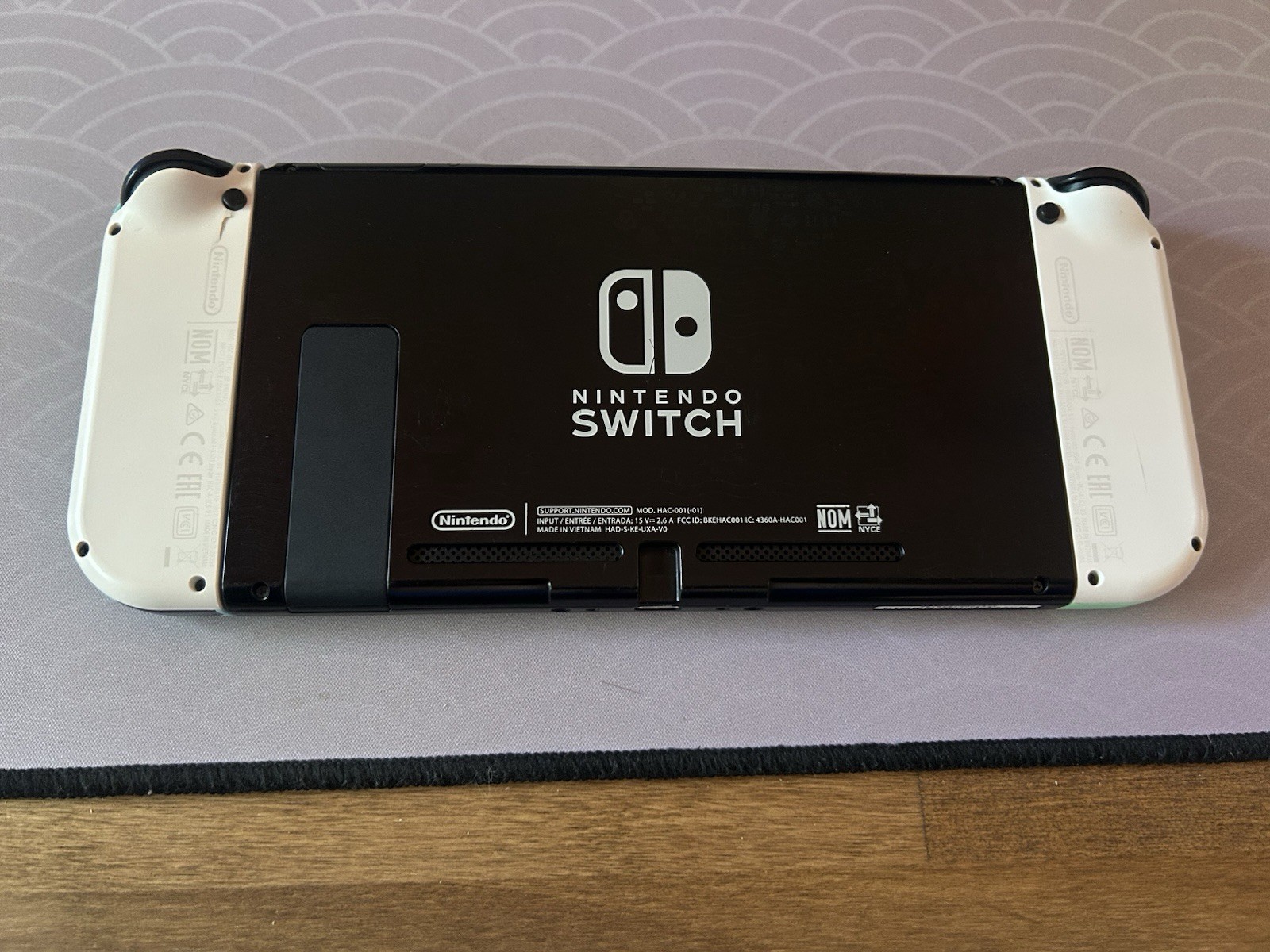 Nintendo Switch Animal Crossing: New Horizons Edition Console Complete in Box