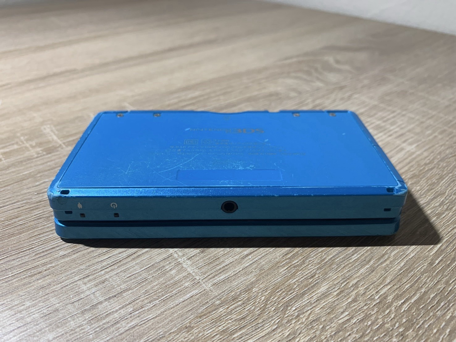 1484 Nintendo 3DS Light Blue For Parts