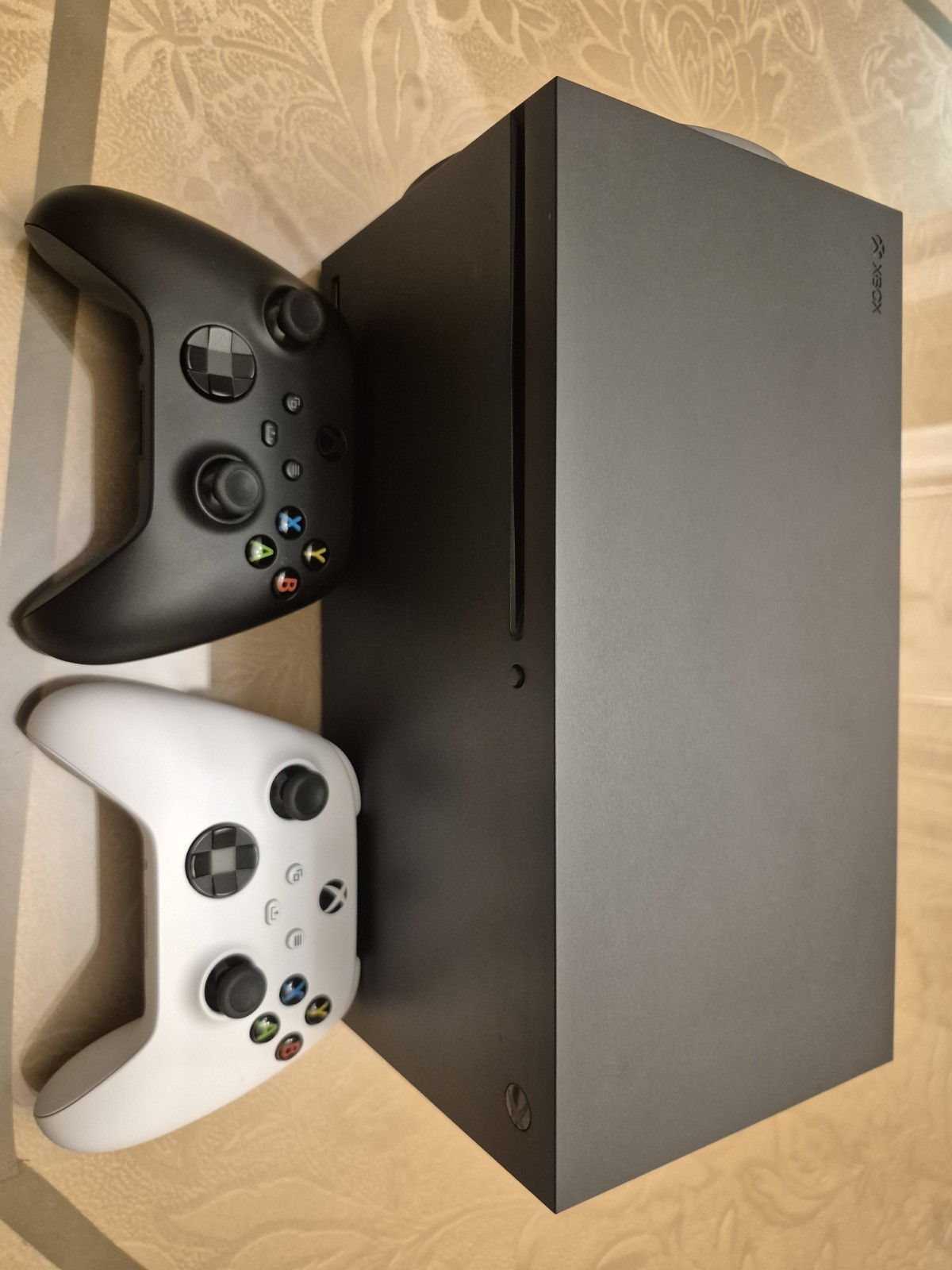 Microsoft Xbox Series x 1TB Gaming Console Black, 2 Controllers