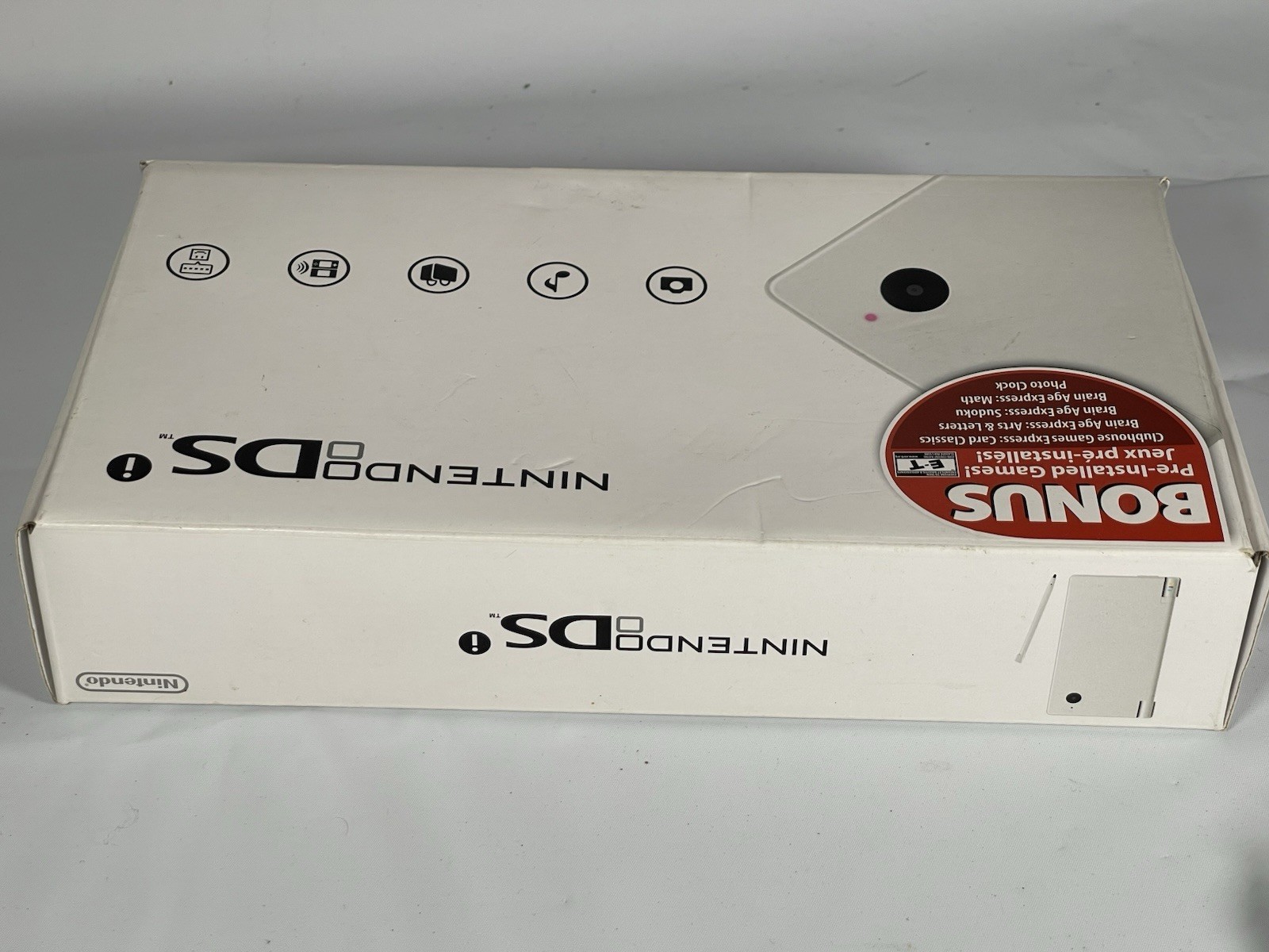 Nintendo DSi White Console in Original Box