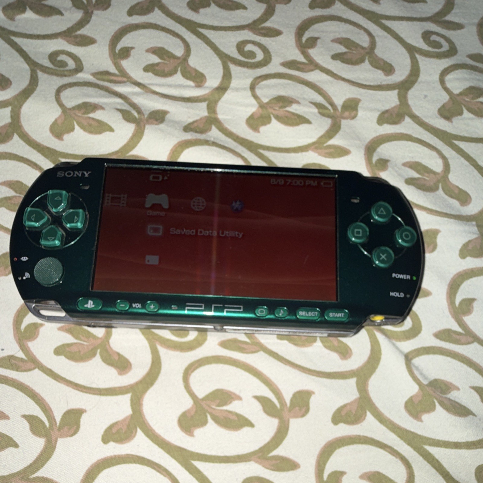 Sony PSP-2000 Green/Black Handheld System UMD Compatible Region Free