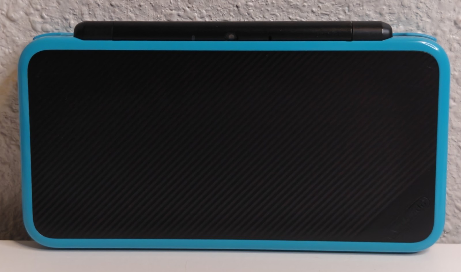 New Nintendo 2DS XL Turquoise/Black W/ Charger & Stylus; Loaded With Games