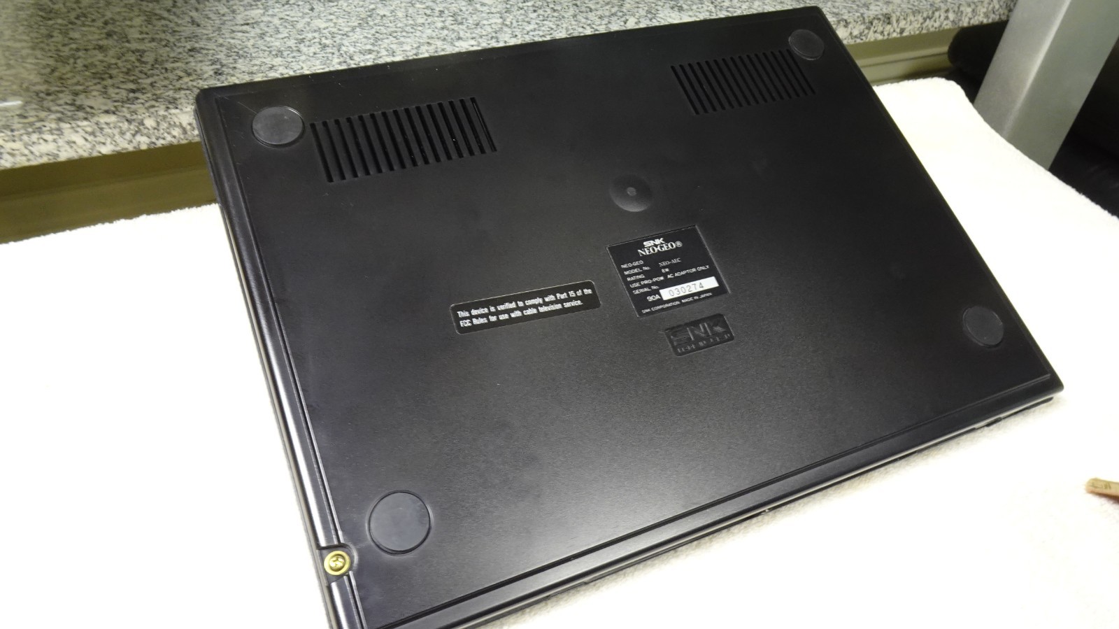 SNK Neo Geo Gold AES System (LN/CIB) RARE US Version *** Bonus Items ***