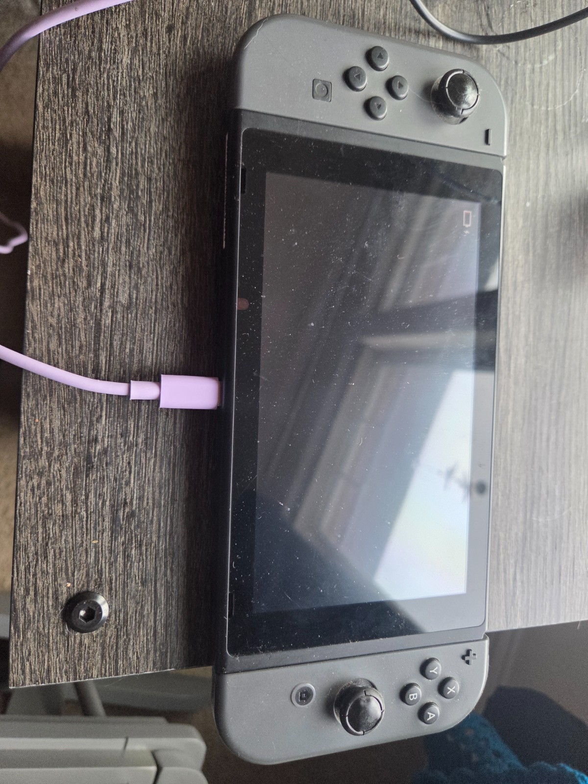 Nintendo Switch Console w/ Gray Joy‑Con light use clean no scratches on display