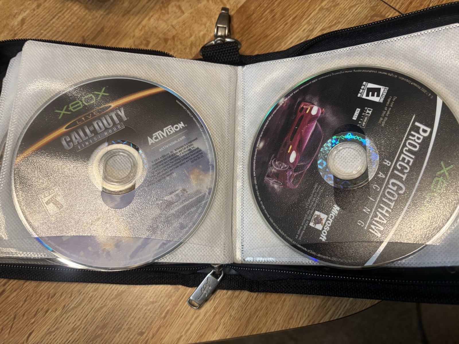 Original Xbox Bundle With Games , Carrying Case And Magazines Read Desc