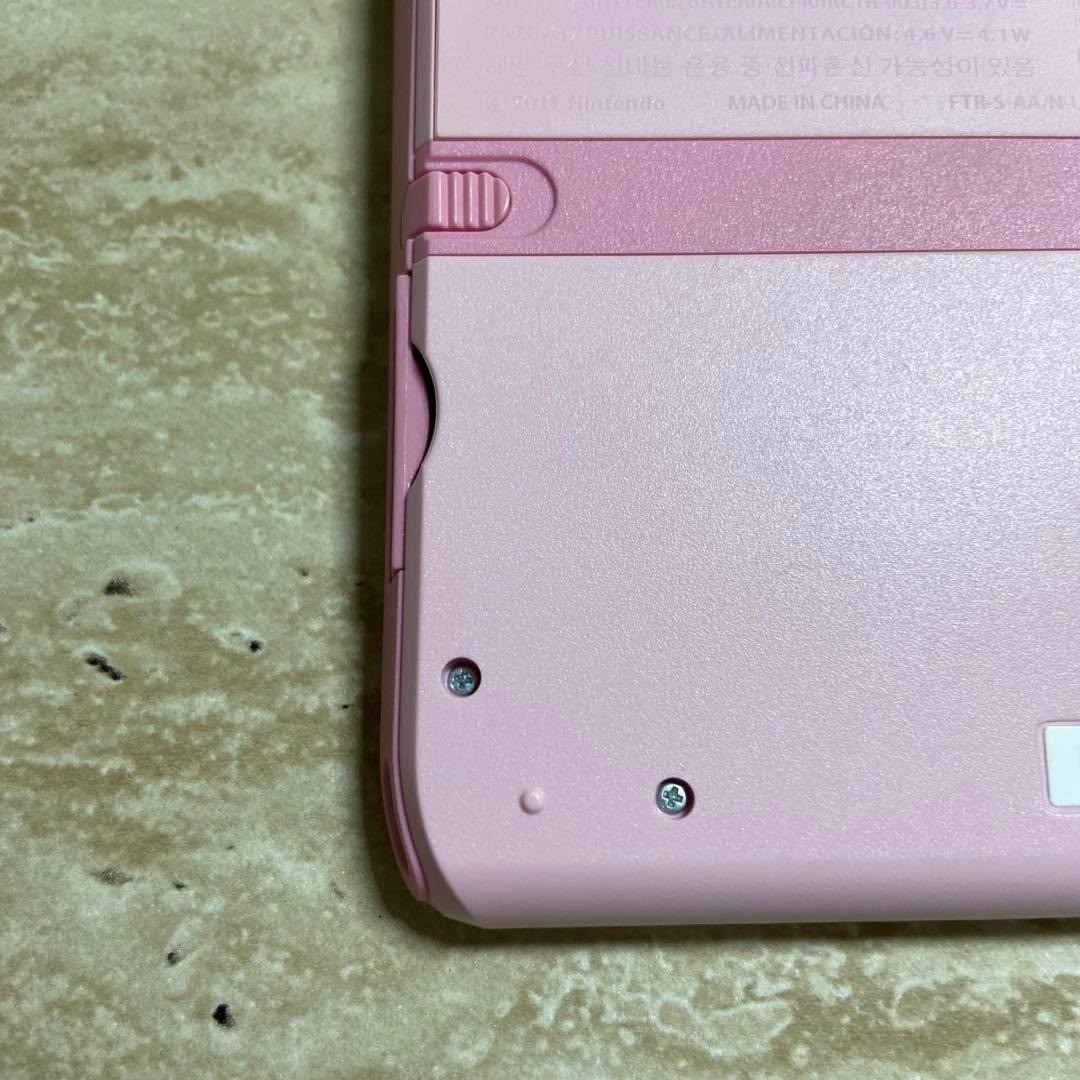 Nintendo 2DS Pink Console Complete Set 6831